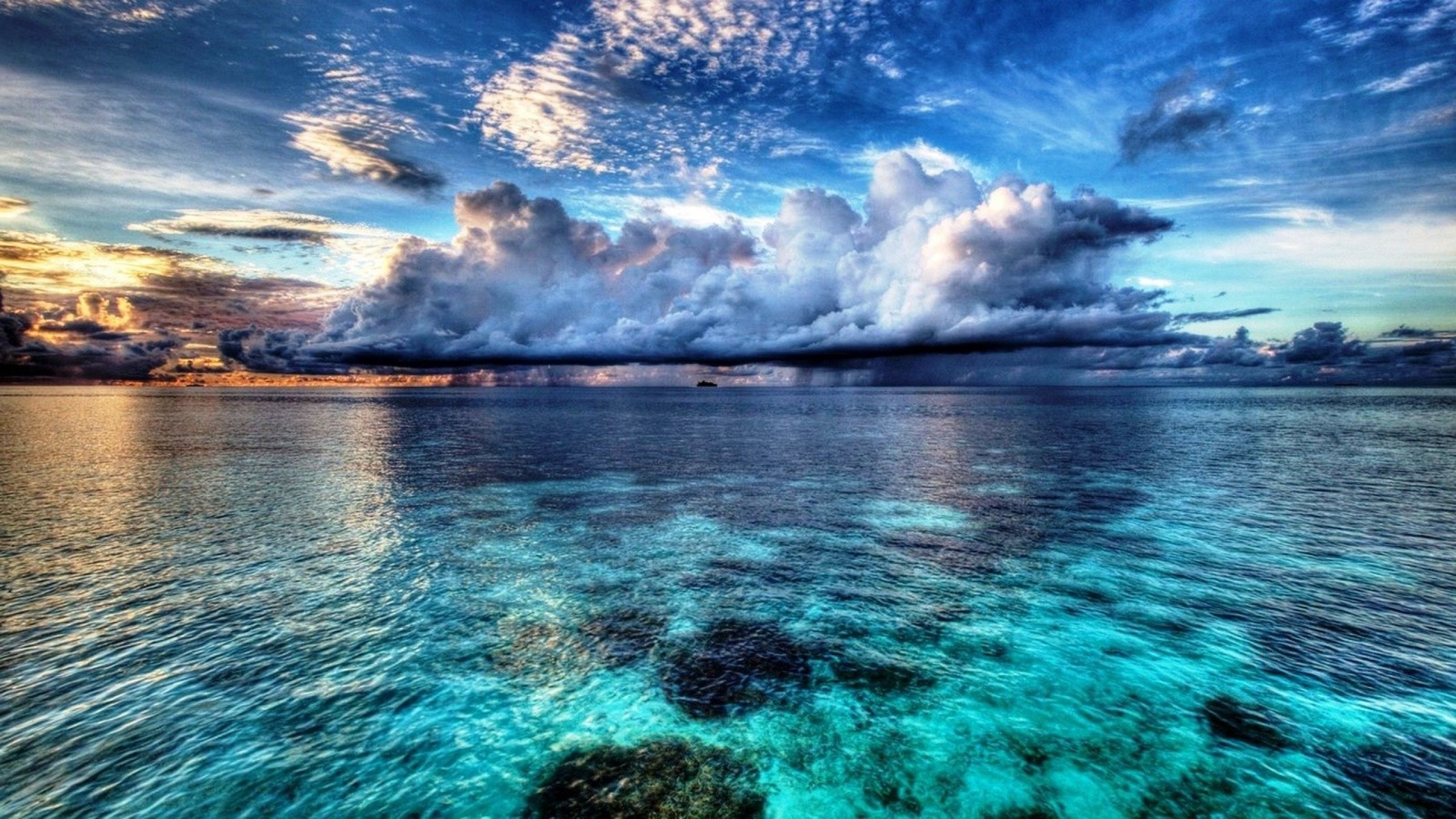 Oceano tropicale con nuvole, 2560x1440 1440p, Desktop