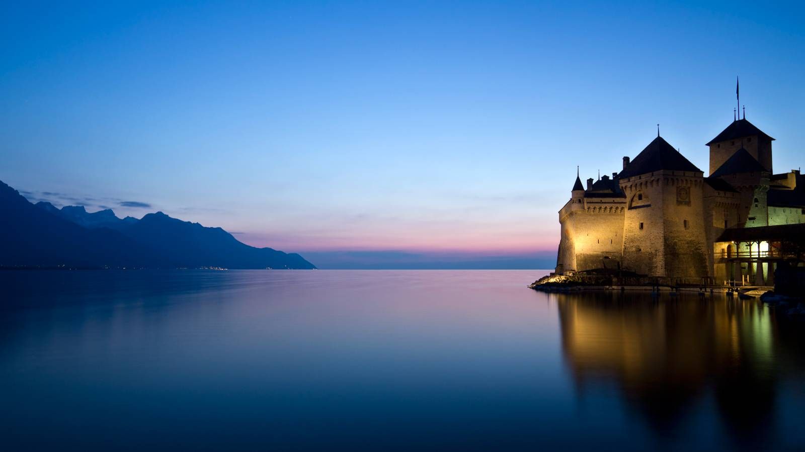 Castello di Chillon al tramonto, 1600x900 HD Ready, Laptop