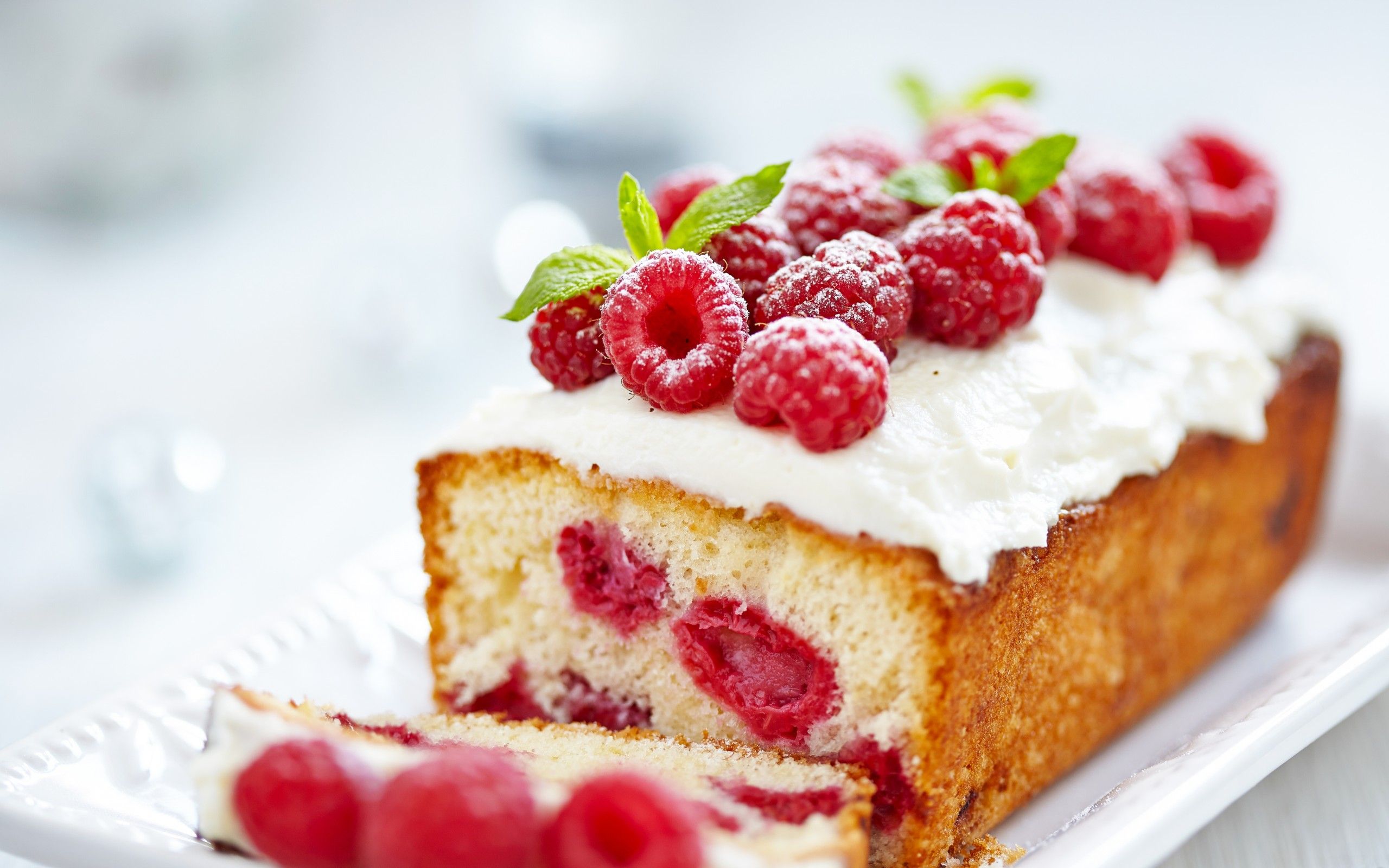 Plumcake con panna e lamponi, 2560x1600 2K, Laptop