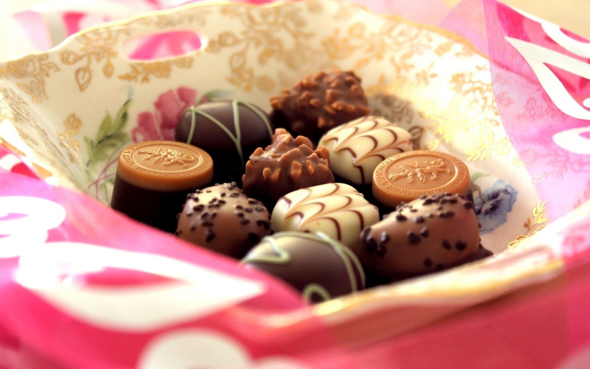 Cioccolatini assortiti in confezione, 1920x1200 Full HD+ WUXGA, PC Desktop