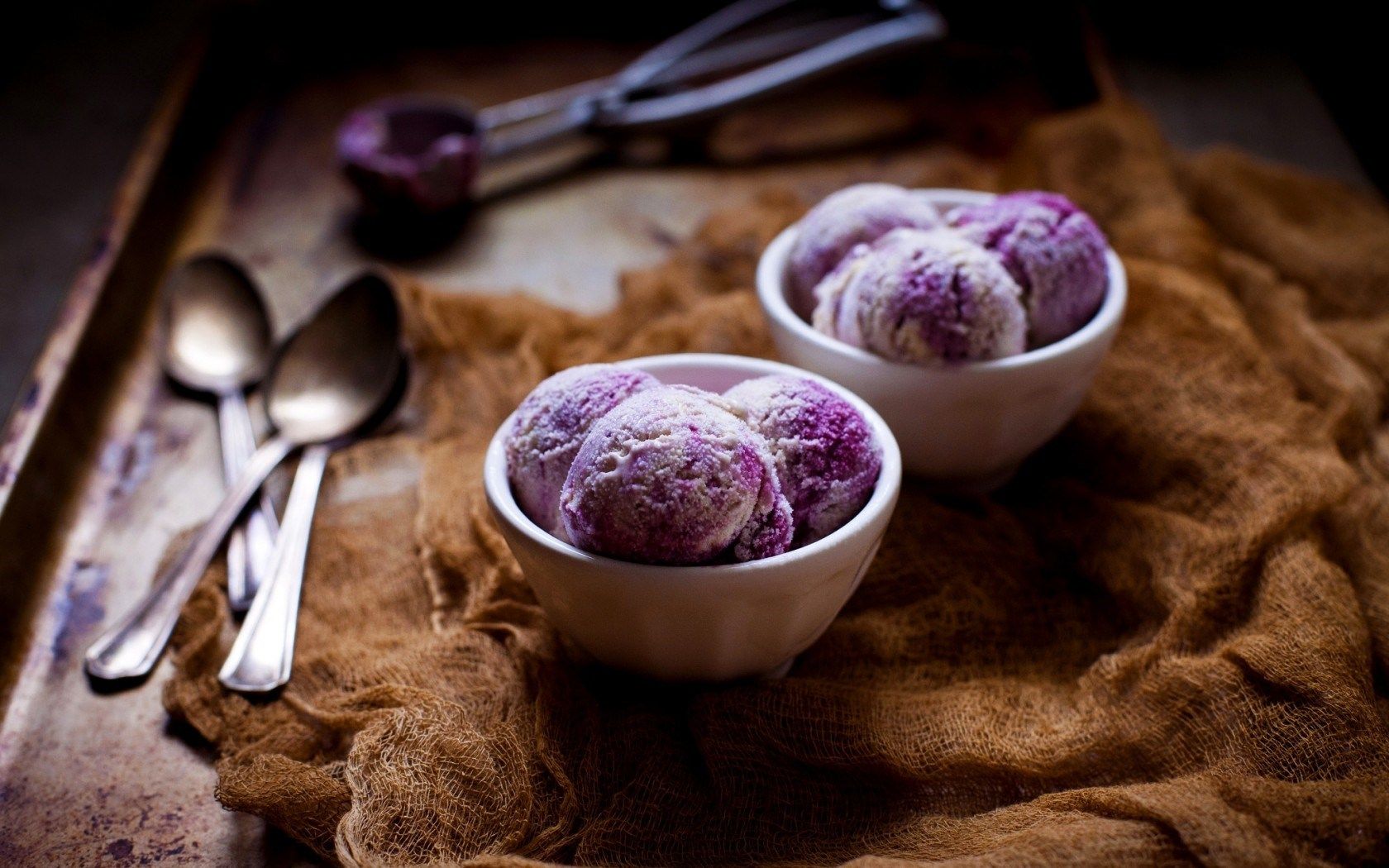 Gelato viola in ciotole, 1680x1050 900p, Desktop