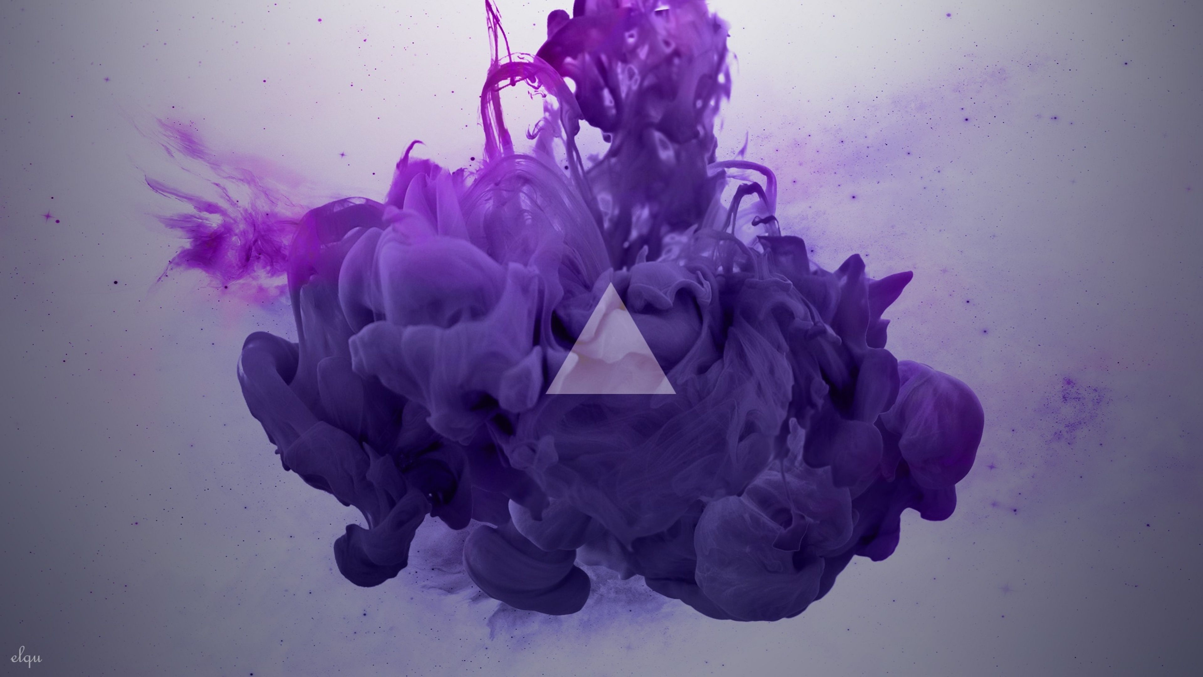 Fumo viola con triangolo, 3840x2160 4K Ultra HD, Monitor 4K