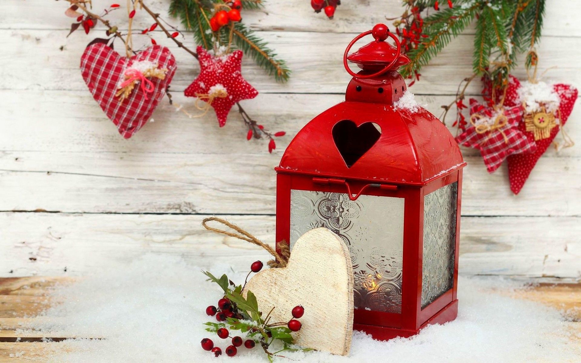 Lanterna rossa con cuori decorativi, 1920x1200 Full HD+ WUXGA, PC
