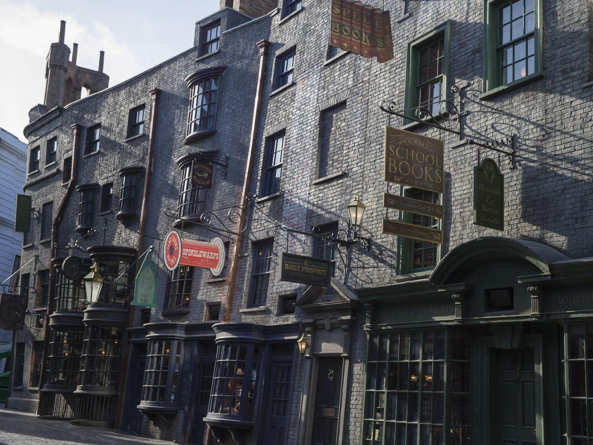 Diagon Alley Sugarplum's negozio dolci, 3024x3024 2K+, Monitor Gaming