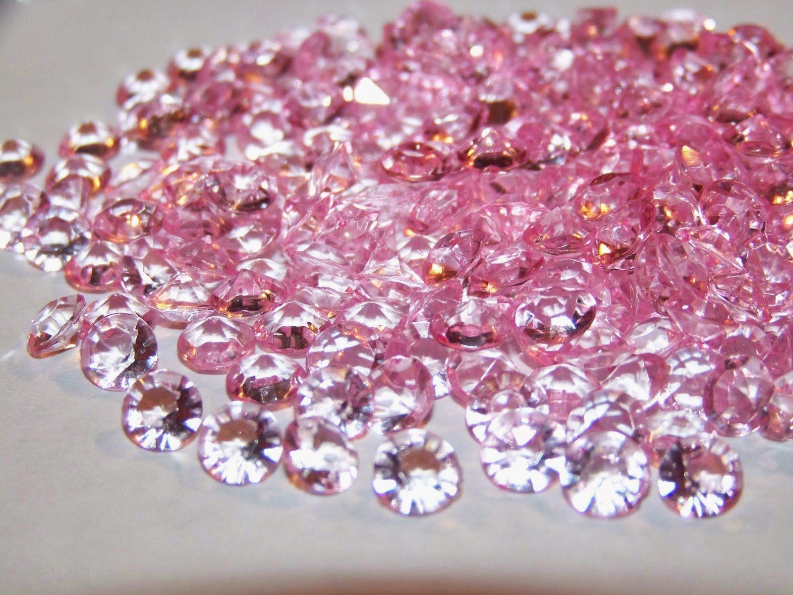 Diamanti rosa sfaccettati, 1600x1200 HD Ready, Desktop