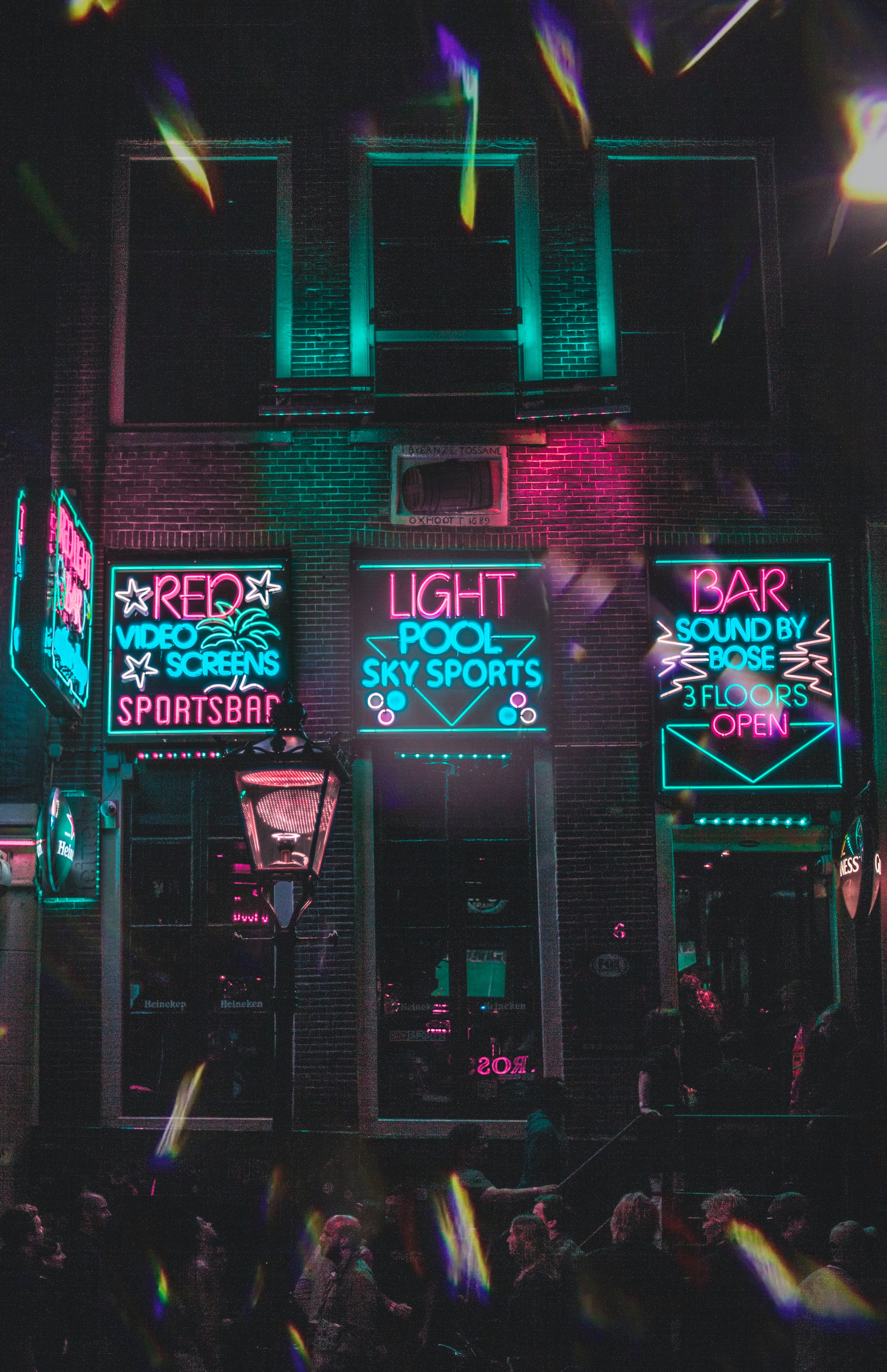 Insegne neon locale notturno, 2946x4559 Verticale, Mobile