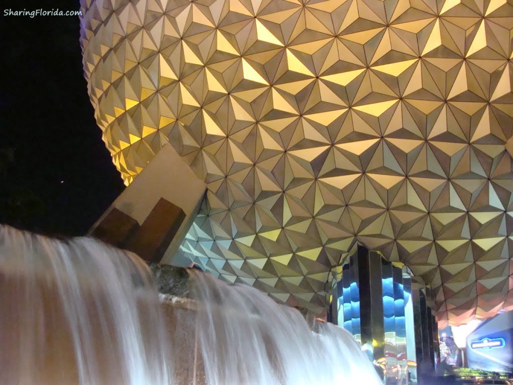Epcot Spaceship Earth Disney World, 1600x1200 900p, HP Laptop