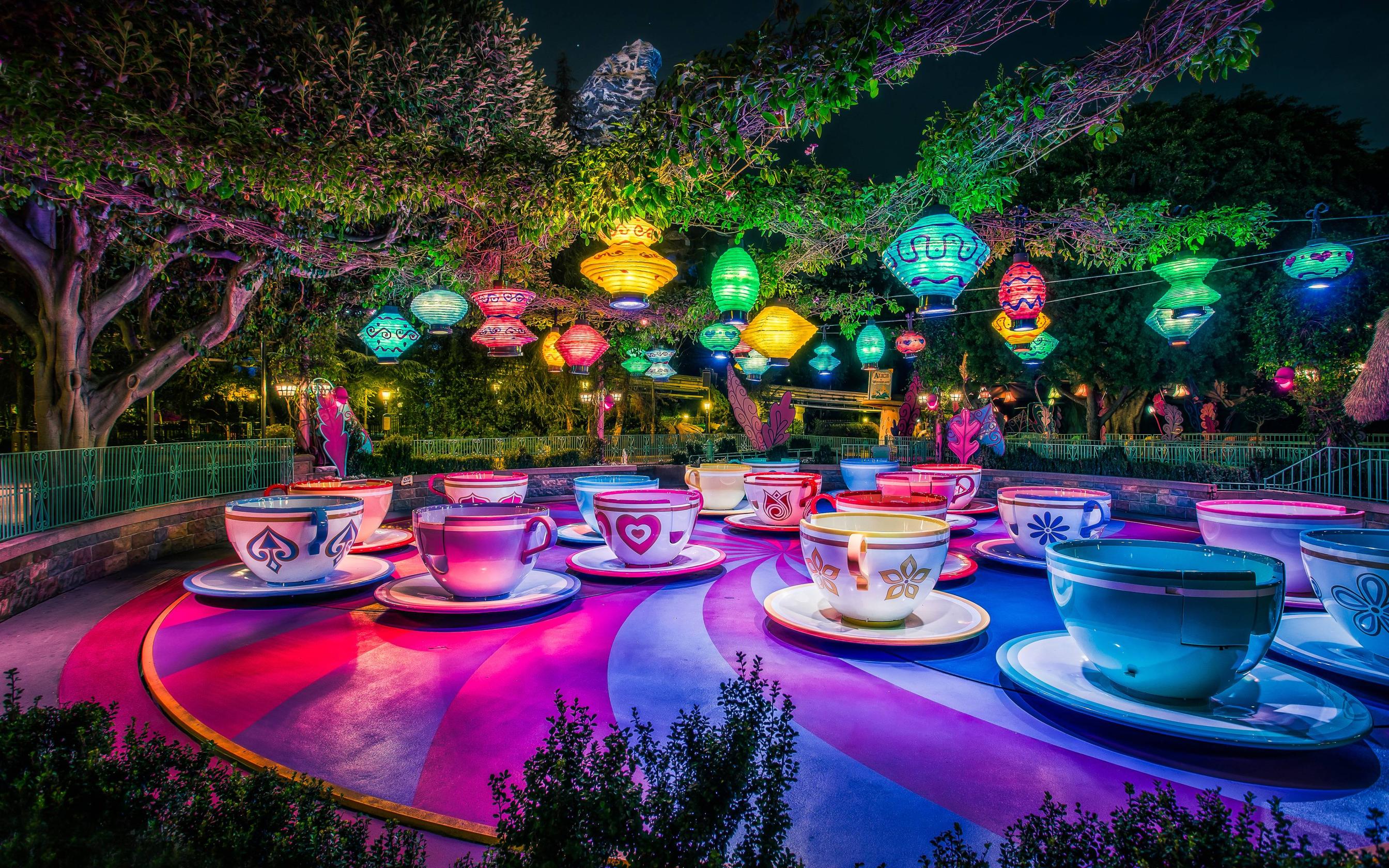 Tazze Alice Disneyland notte, 2688x1680 WQXGA, PC