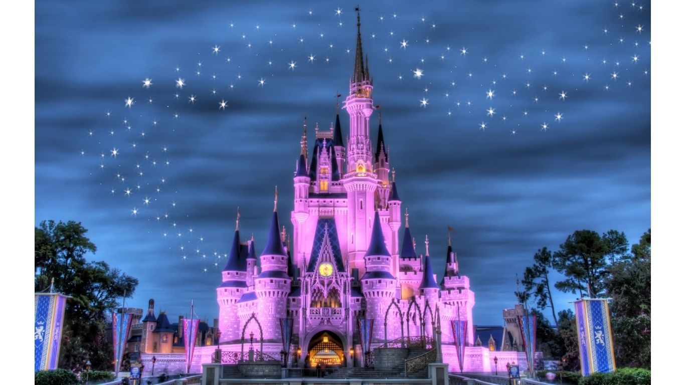 Castello Disney illuminato notte, 1366x768 HD, Desktop