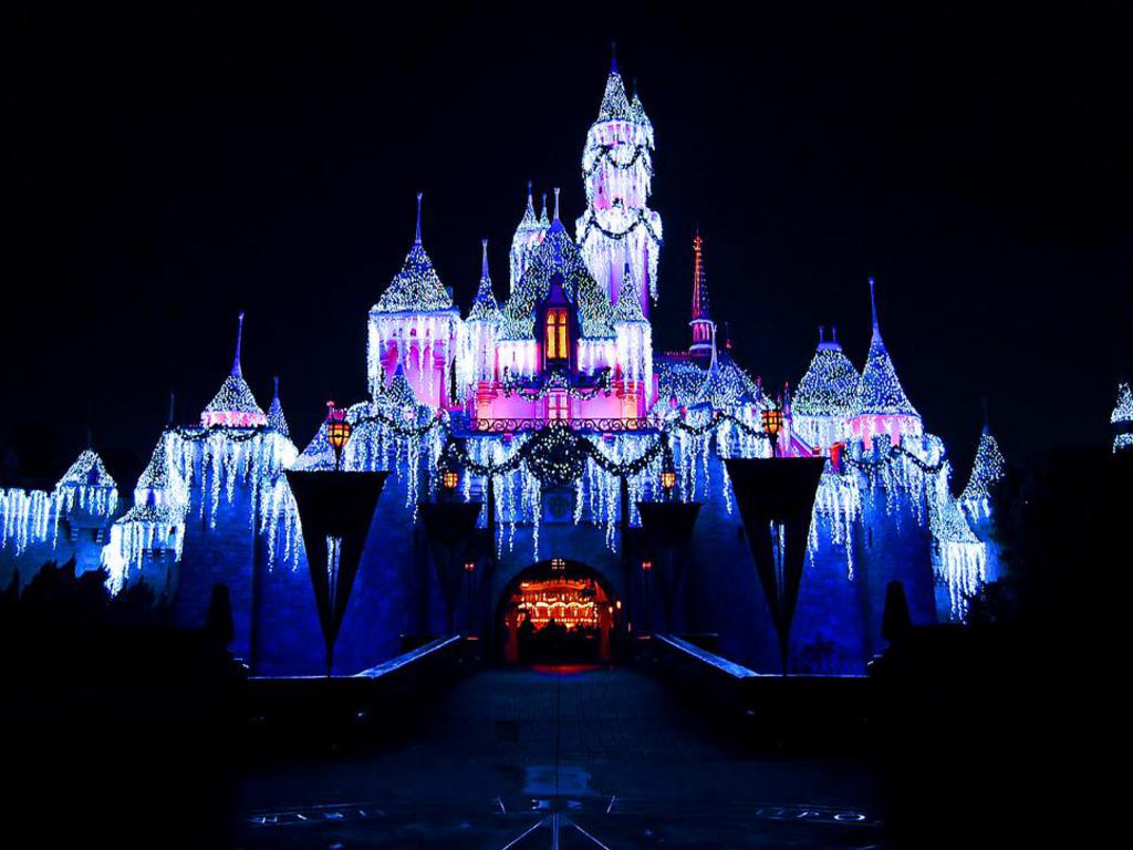 Castello Disney illuminato notte, 1024x768 HD, Desktop