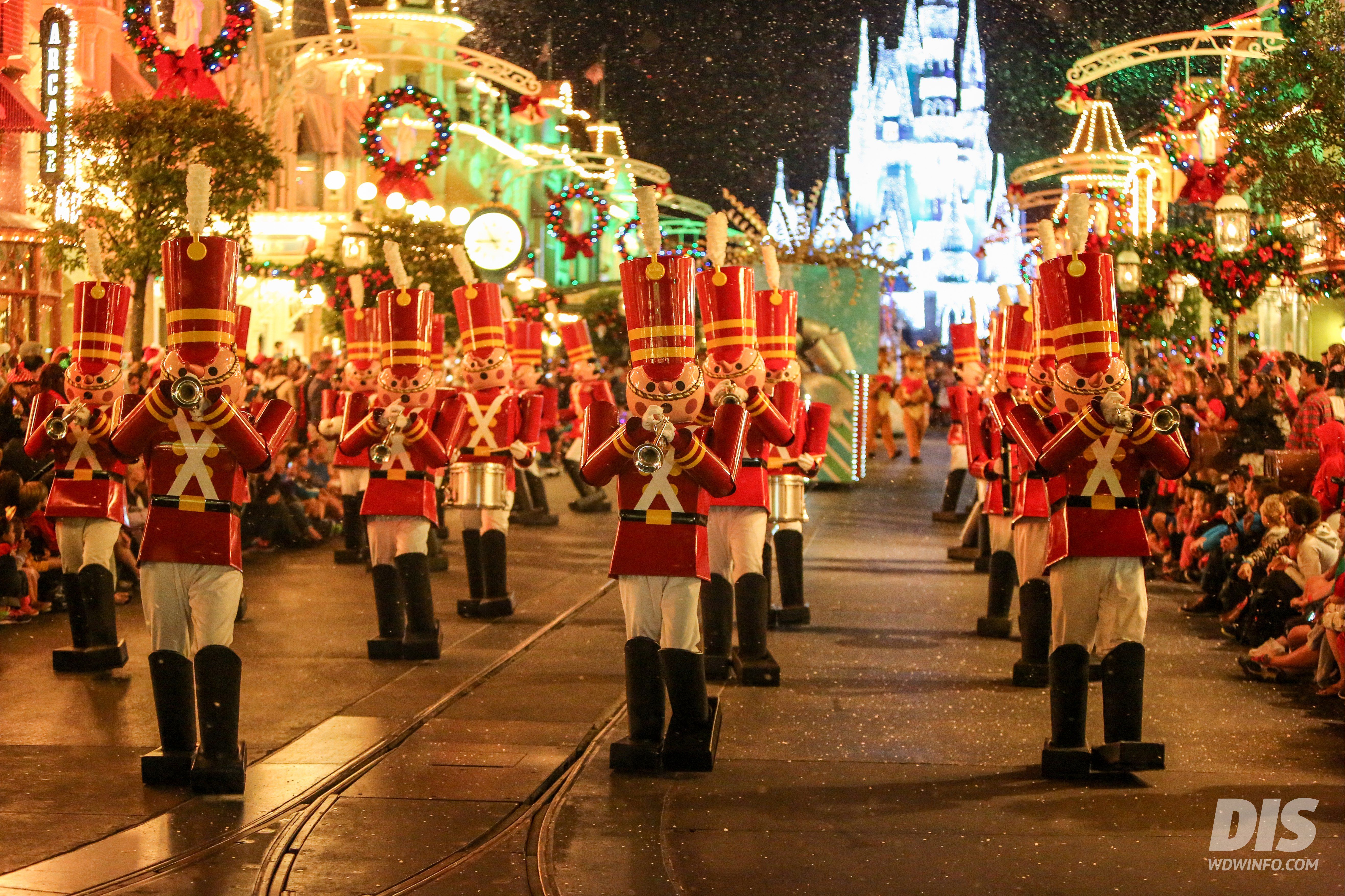 Soldatini schiaccianoci parata Disney, 5269x3512 Ultra HD, 4K TV