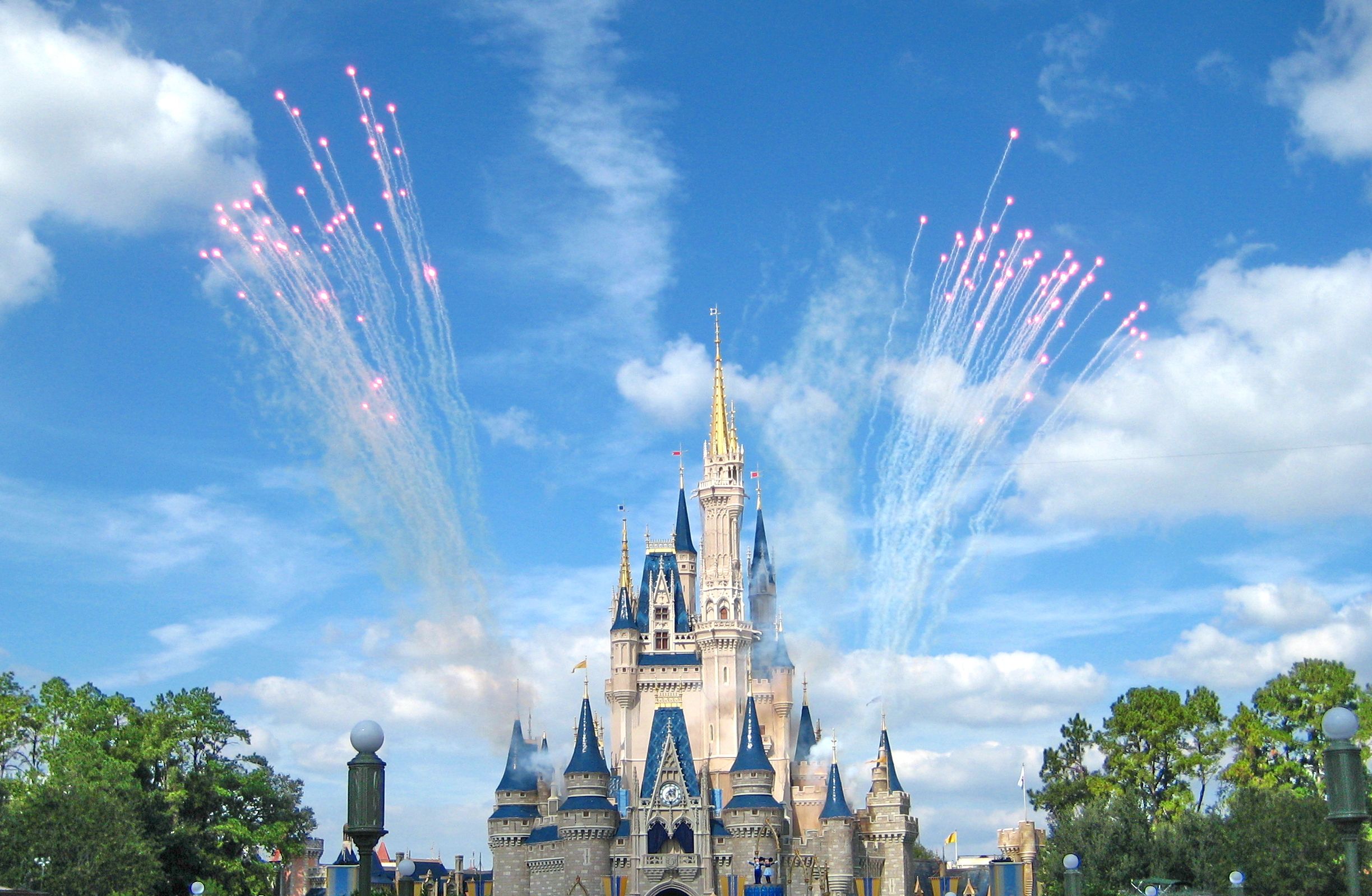 Castello Disney World con fuochi, 2447x1599 2K, Desktop