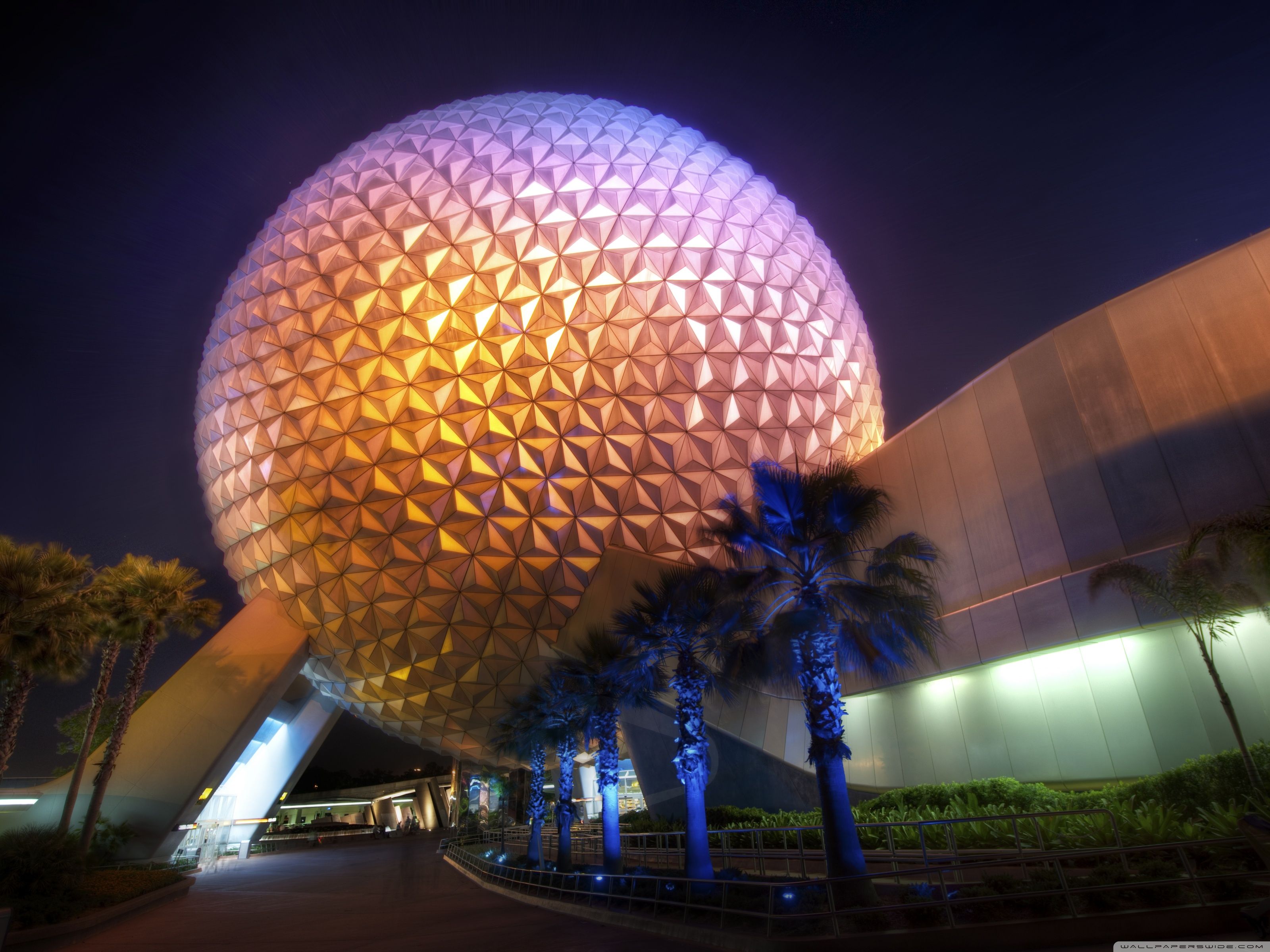 Epcot Spaceship Earth notturno, 3200x2400 WQXGA, Monitor Gaming