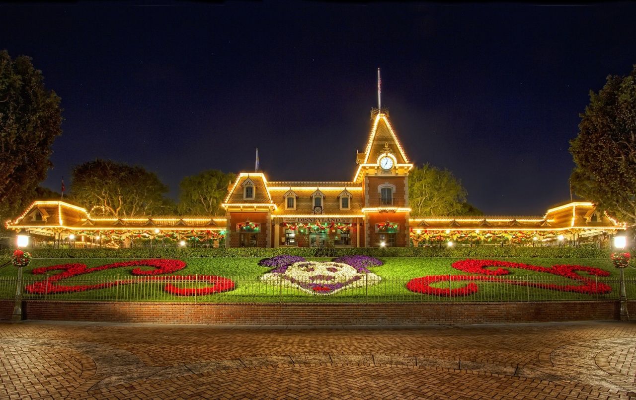 Ingresso Disneyland illuminato Natale, 1280x804 HD, Desktop