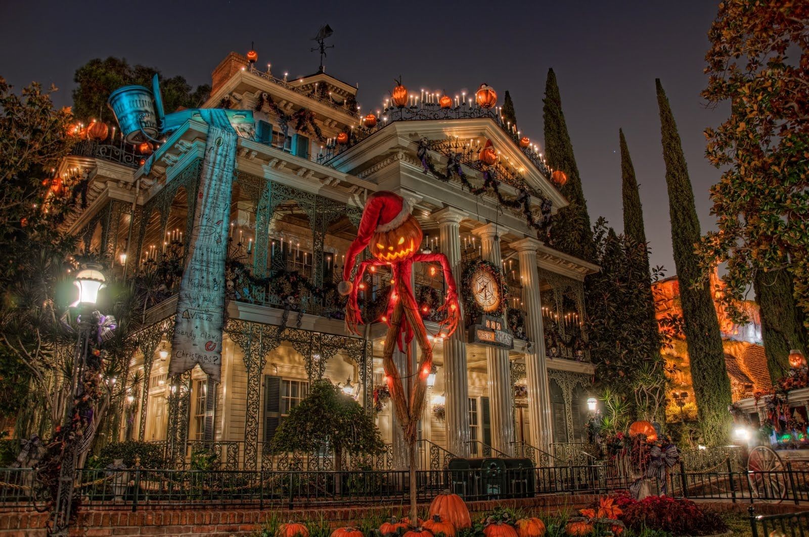 Haunted Mansion natalizio Disneyland, 1600x1063 900p, Laptop