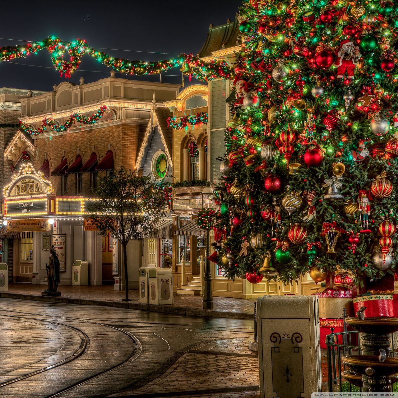 Castello Disneyland illuminato Natale, 1600x1200 HD Ready, Notebook Gaming