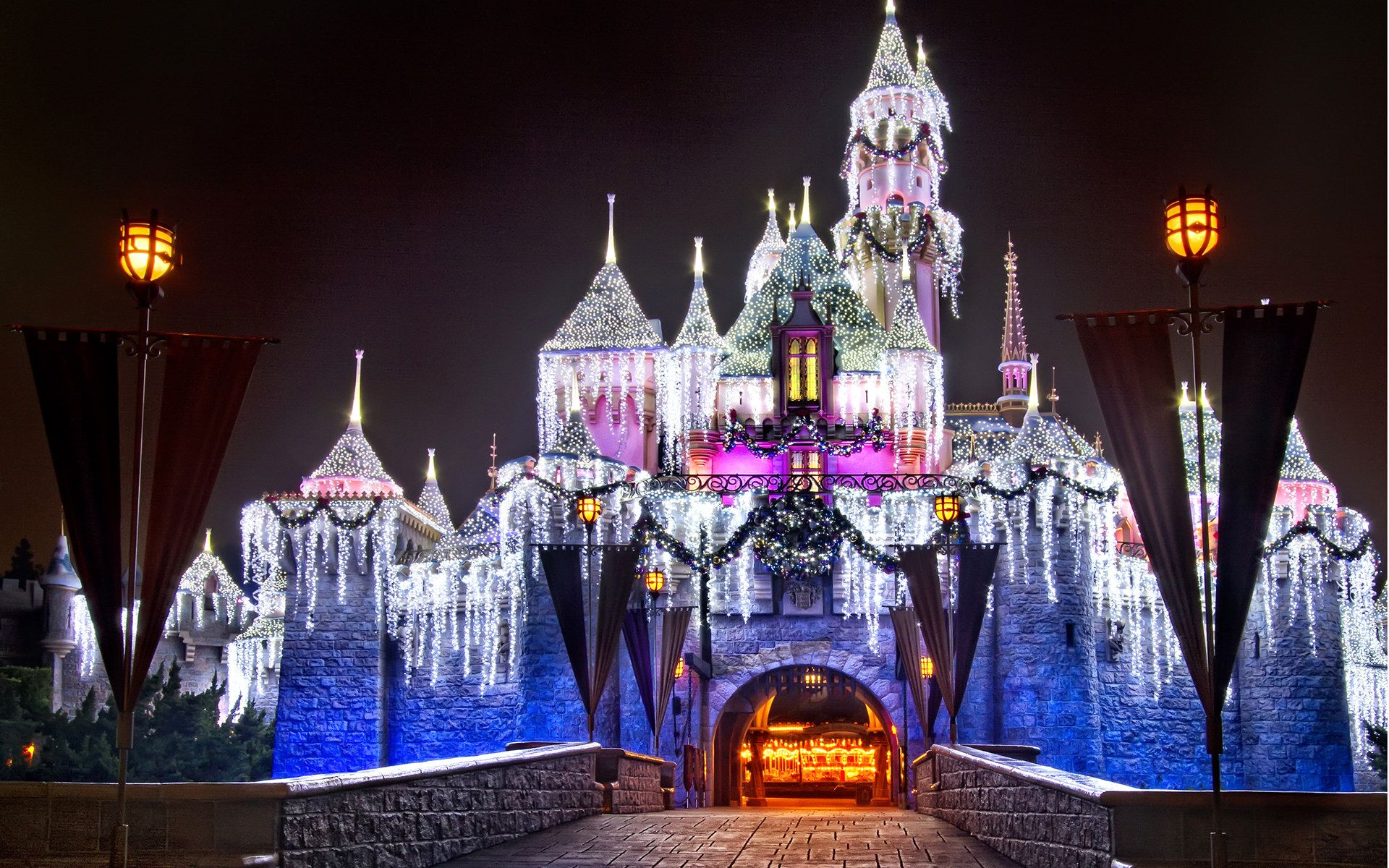Disneyland luci natalizie colorate, 1920x1280 Full HD+ WUXGA, iMac
