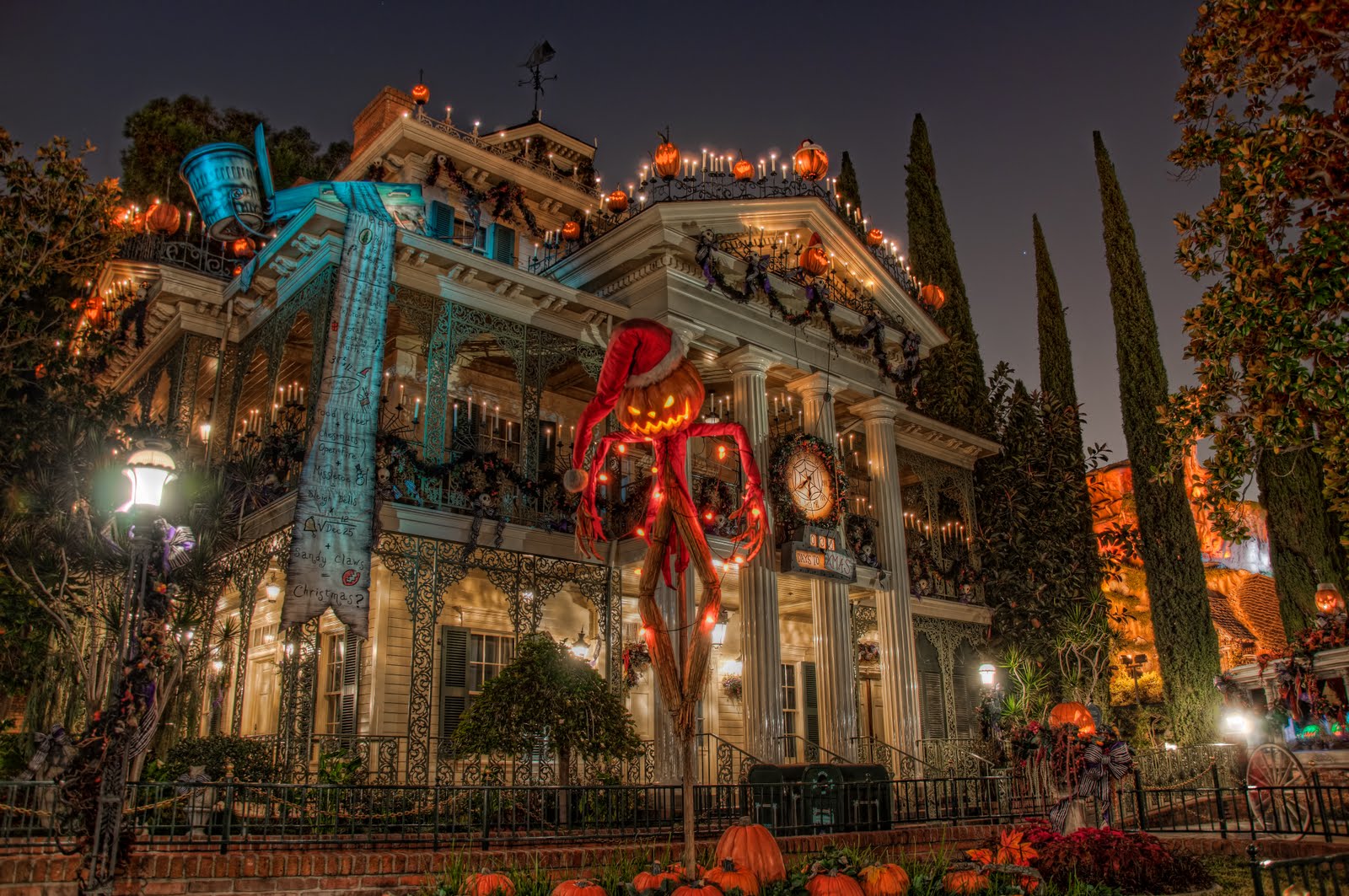 Haunted Mansion natalizio Disneyland, 1600x1063 HD Ready, Laptop