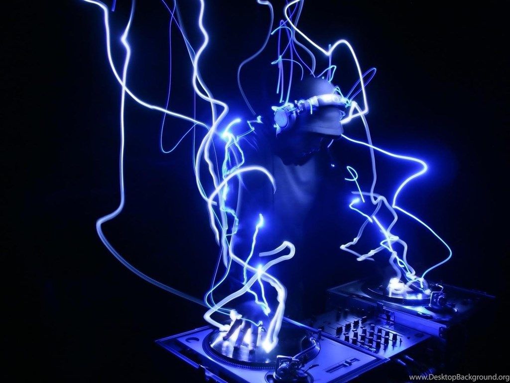 DJ con linee elettriche blu, 1024x768 HD, Desktop