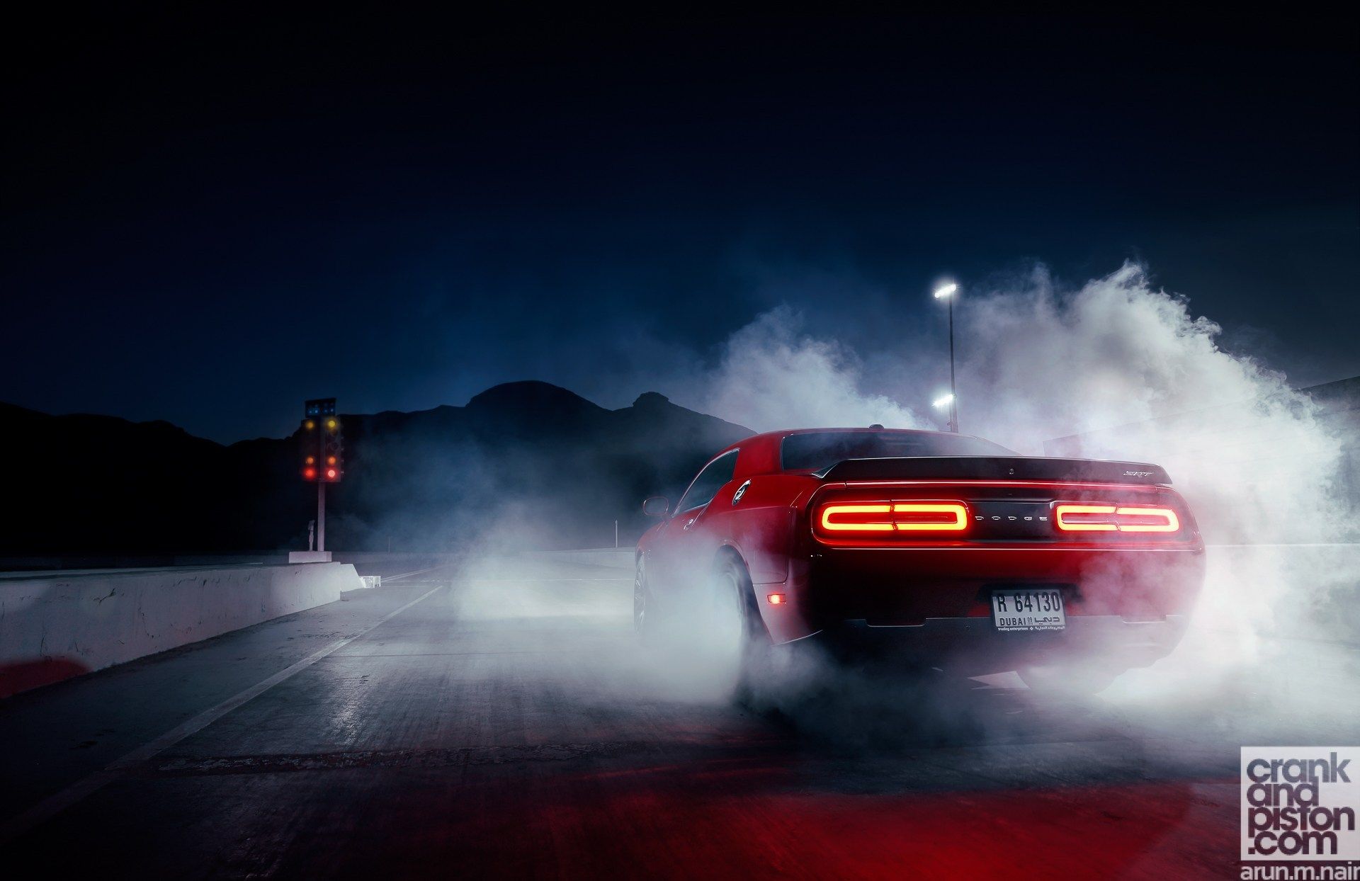 Dodge Challenger rossa in burnout, 1920x1244 Full HD+, iMac