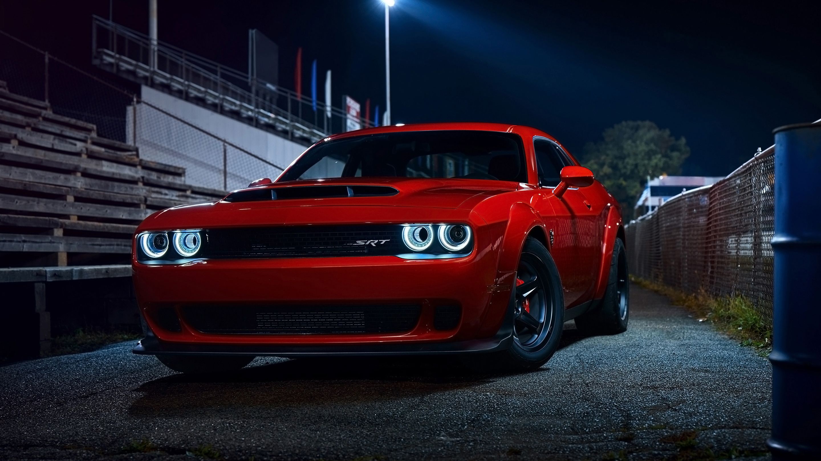 Dodge Challenger SRT Demon rossa, wheelie da record, 2880x1620 2K, Laptop