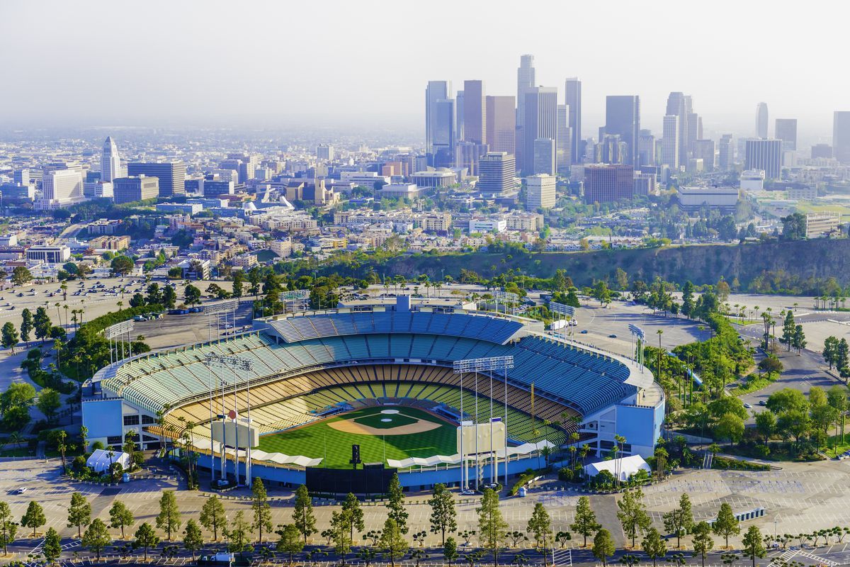 Dodger Stadium con palme, 1024x768 HD, Desktop