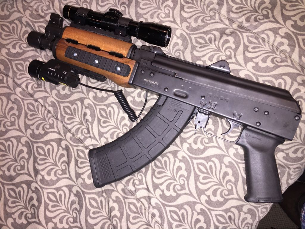 Pistola Draco AK-47 con mirino, 1024x768 HD, iMac