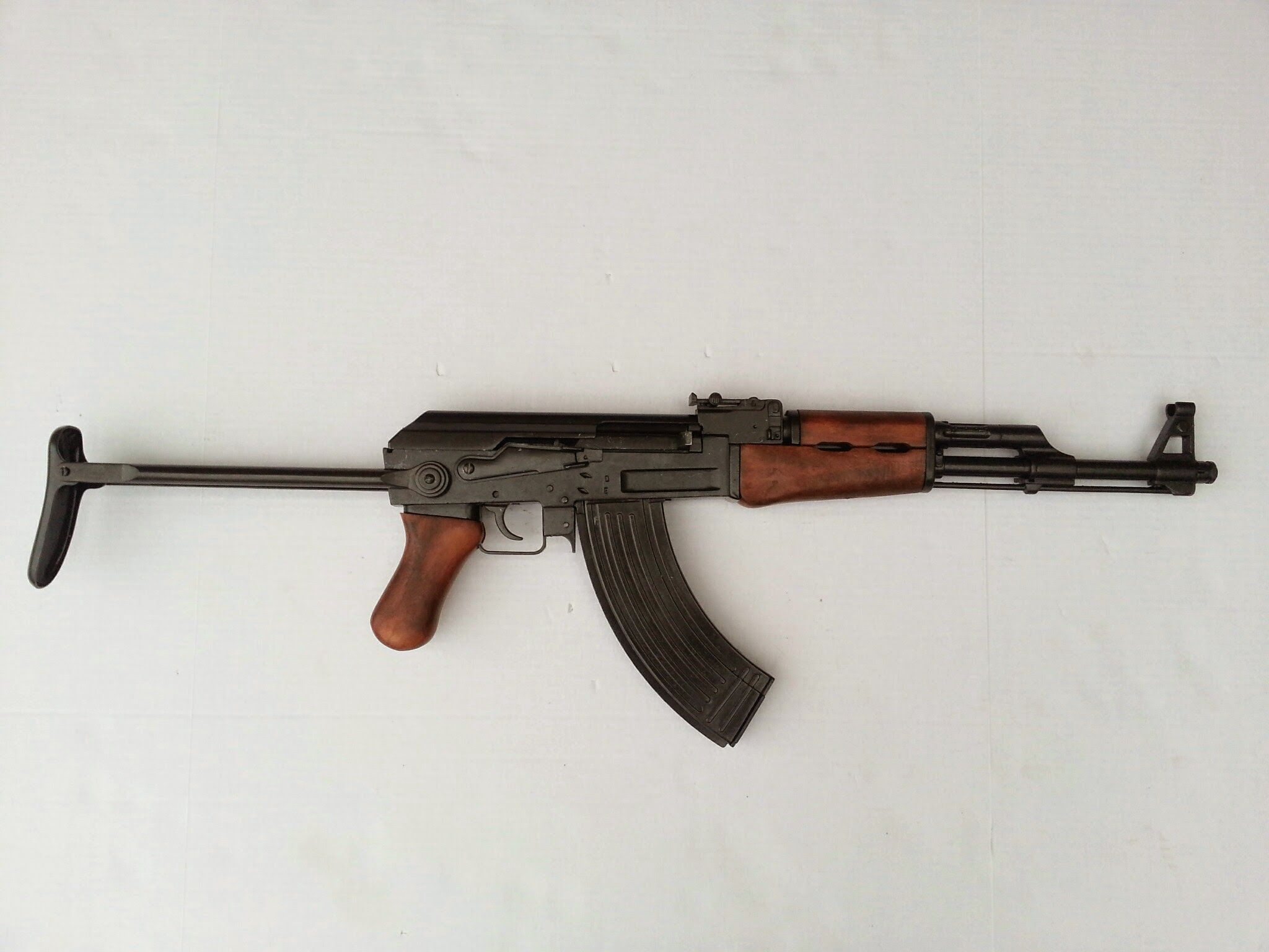 Fucile AK-47 calcio pieghevole, 2048x1536 alta risoluzione, Desktop