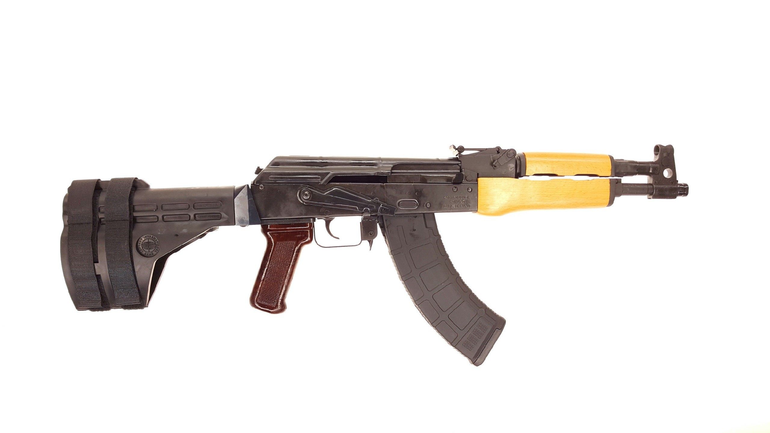 Fucile AK-47 sfondo bianco, 2560x1440 QHD, Laptop