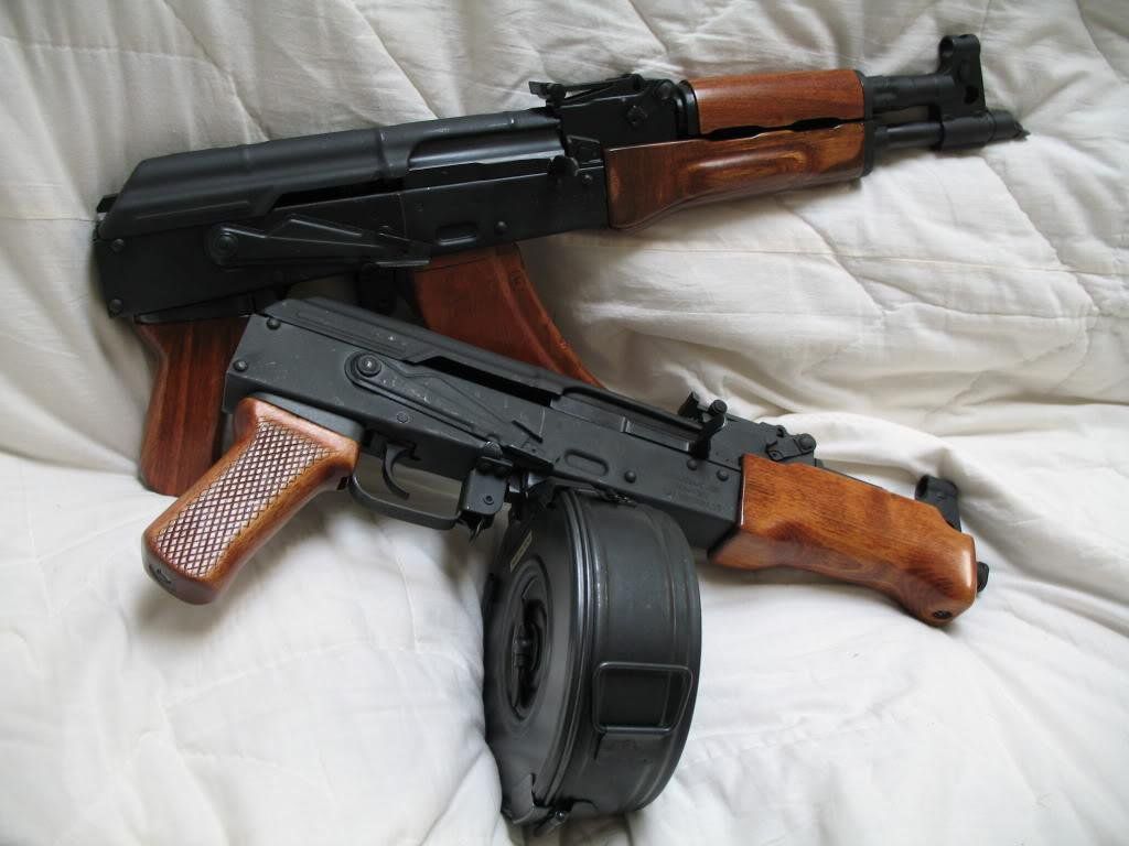 Fucili AK-47 su lenzuolo, 1024x768 HD, PC