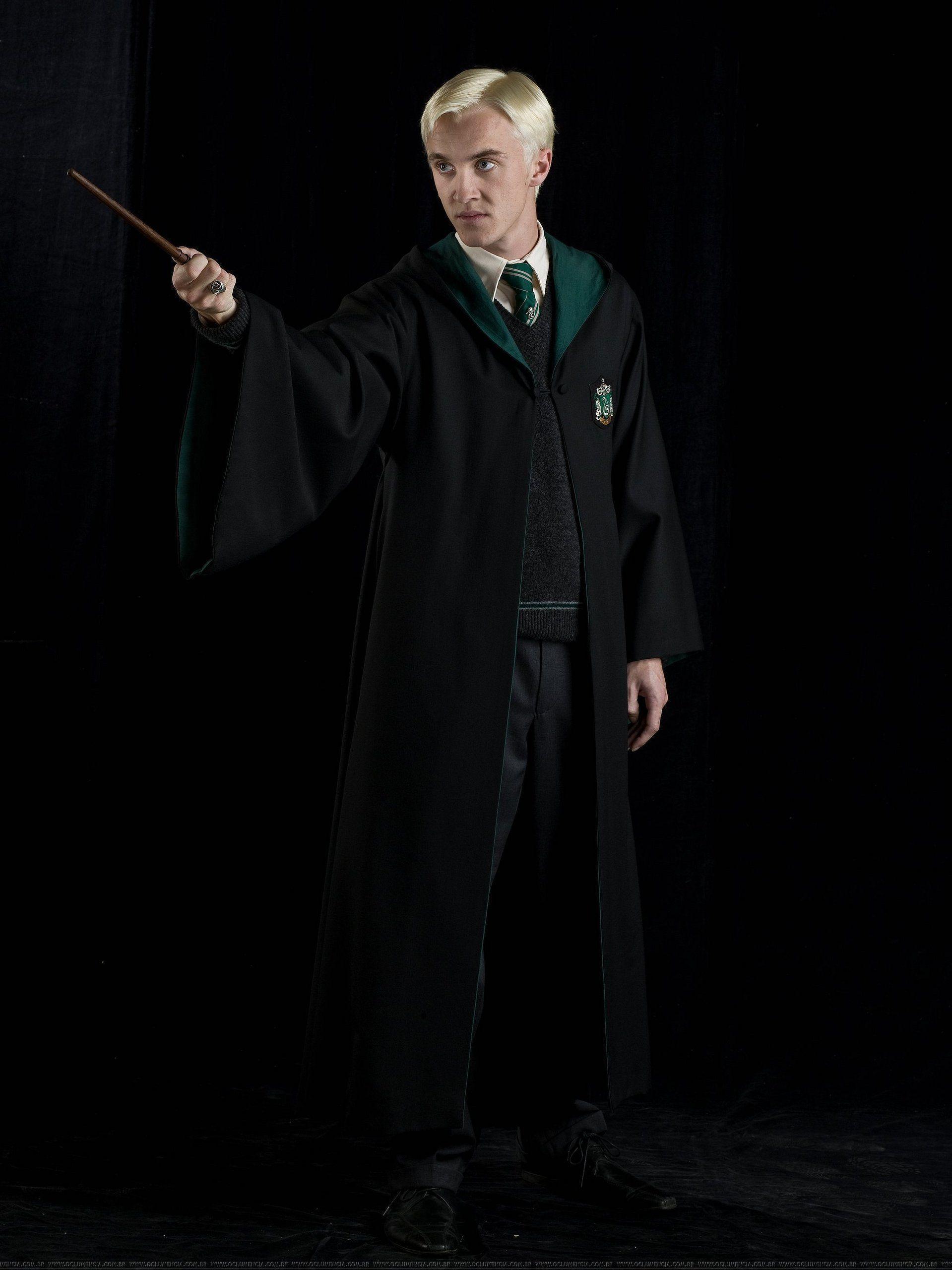 Draco Malfoy con bacchetta magica, Harry Potter, 1919x2560 Verticale, Telefono