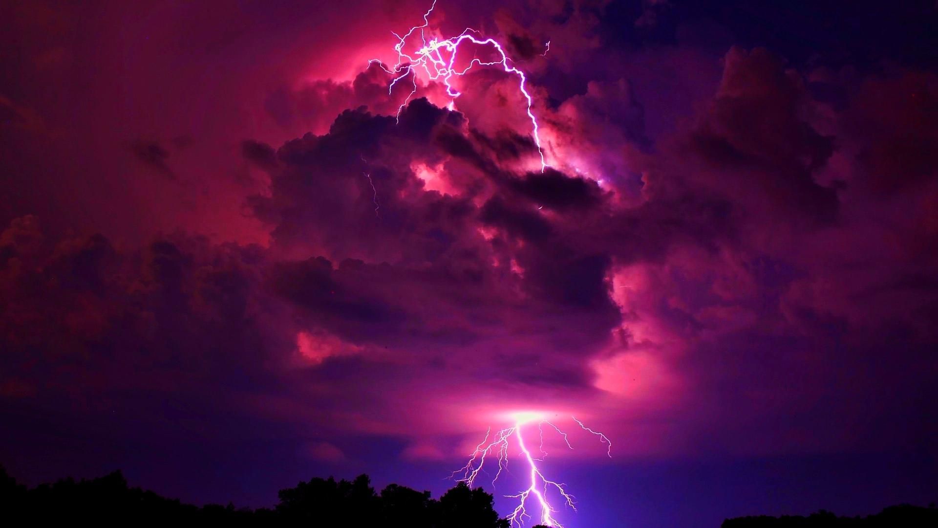 Fulmine viola nel cielo notturno, 1920x1080 Full HD, PC