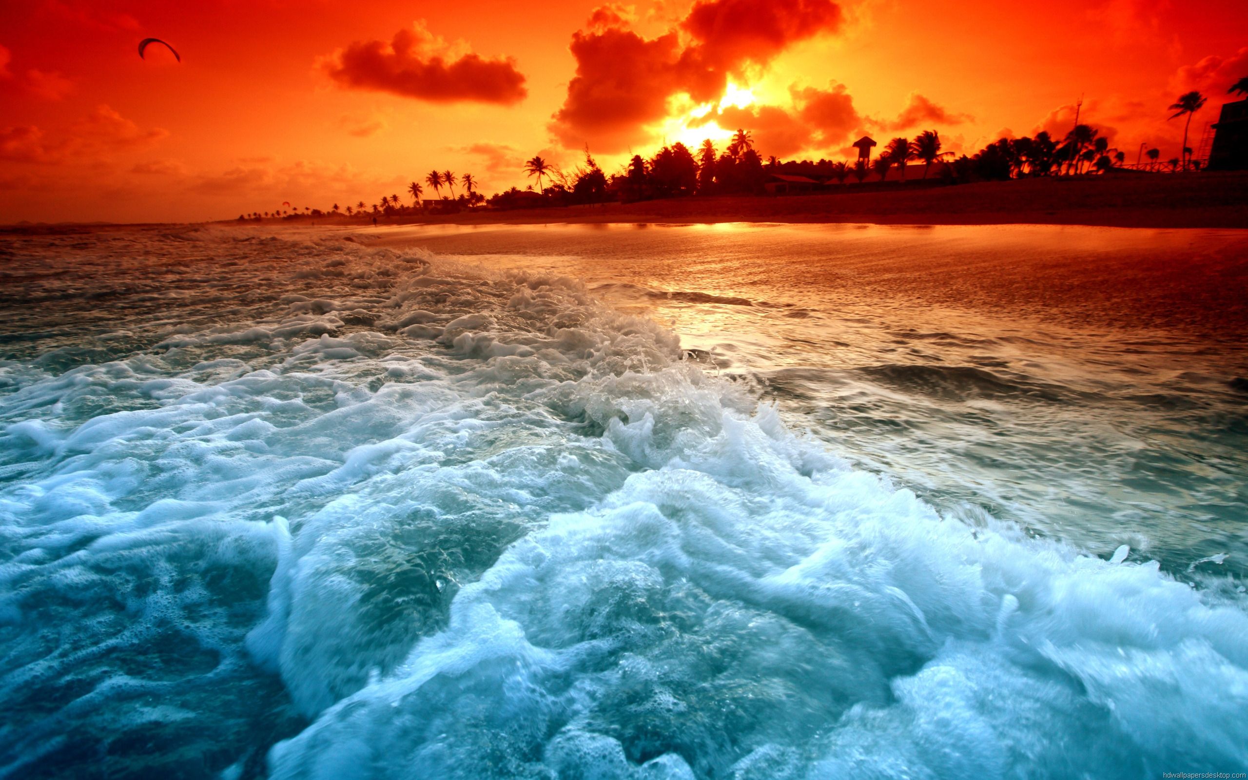 Tramonto drammatico su oceano, 2560x1600 2K+, Desktop
