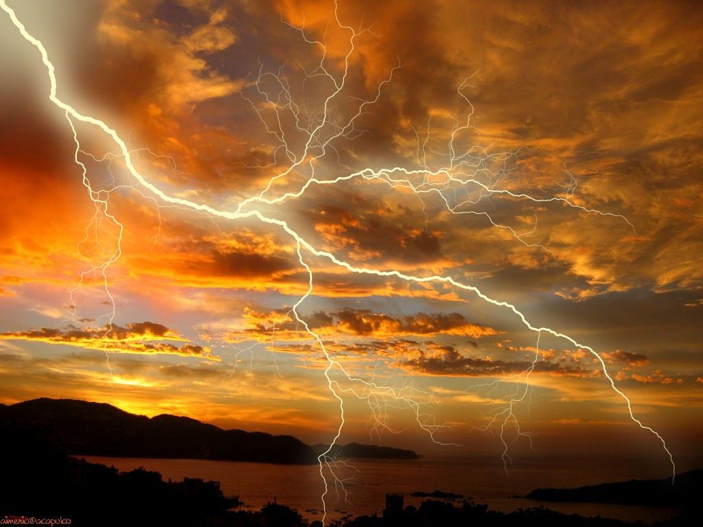 Fulmine cielo tramonto drammatico, 1024x768 HD, Laptop