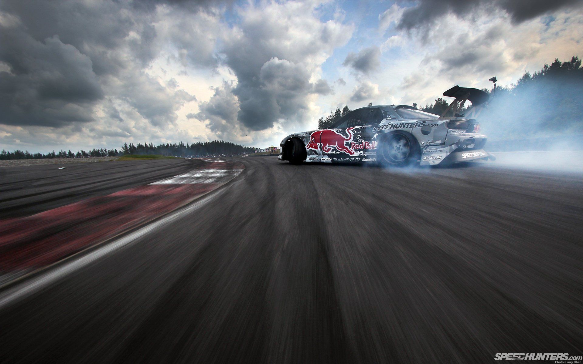 Auto Red Bull in drift, 1920x1200 Full HD+ WUXGA, Desktop