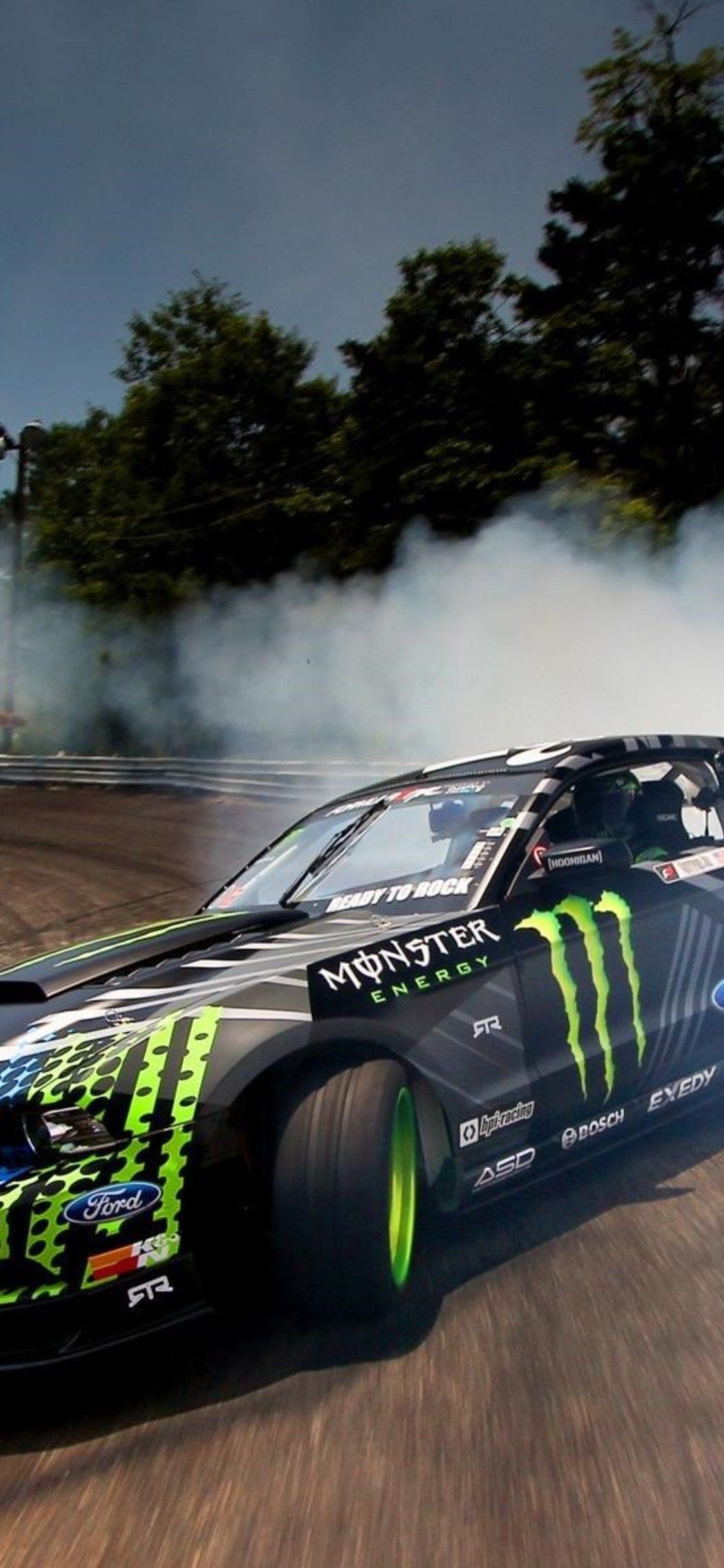 Auto drift Monster Energy, bevande energetiche, 1125x2436 Full HD Verticale, iPhone
