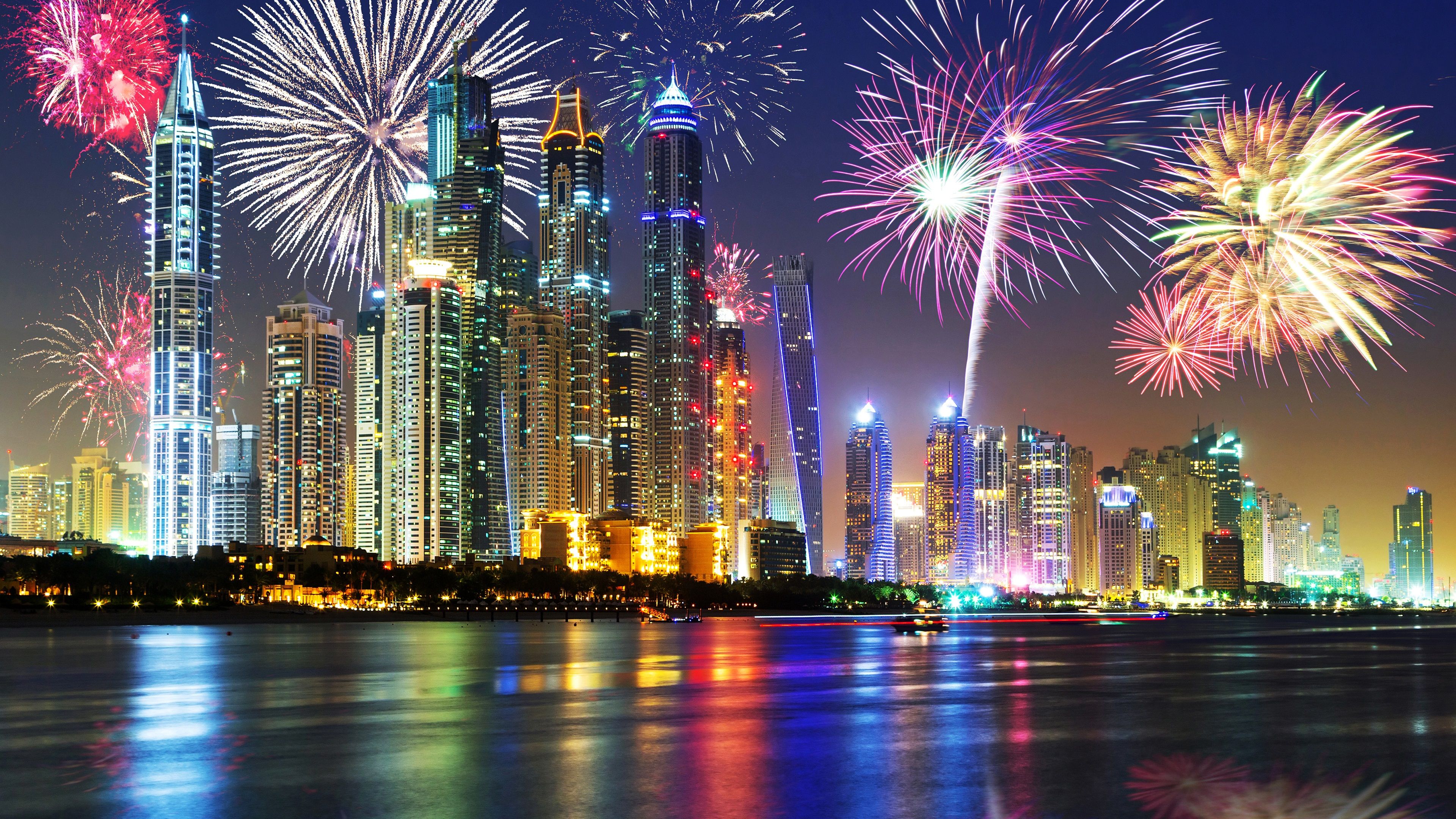 Dubai skyline fuochi d'artificio notte, 3840x2160 4K Ultra HD, Monitor 4K