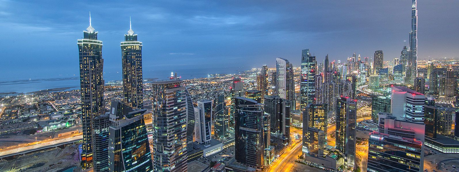 Skyline di Dubai notturno, 1595x600 21:9, Ultrawide