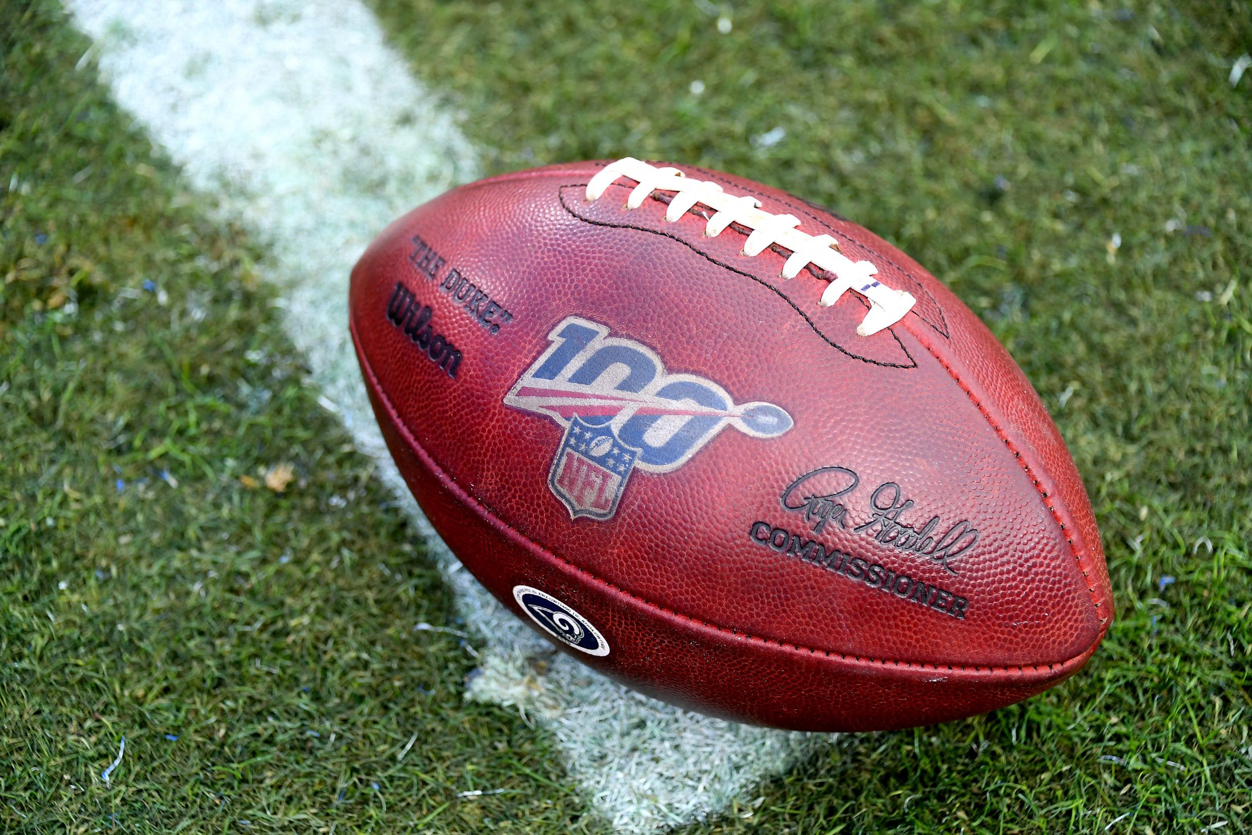 Pallone da football americano NFL, 2500x1667 alta risoluzione, PC