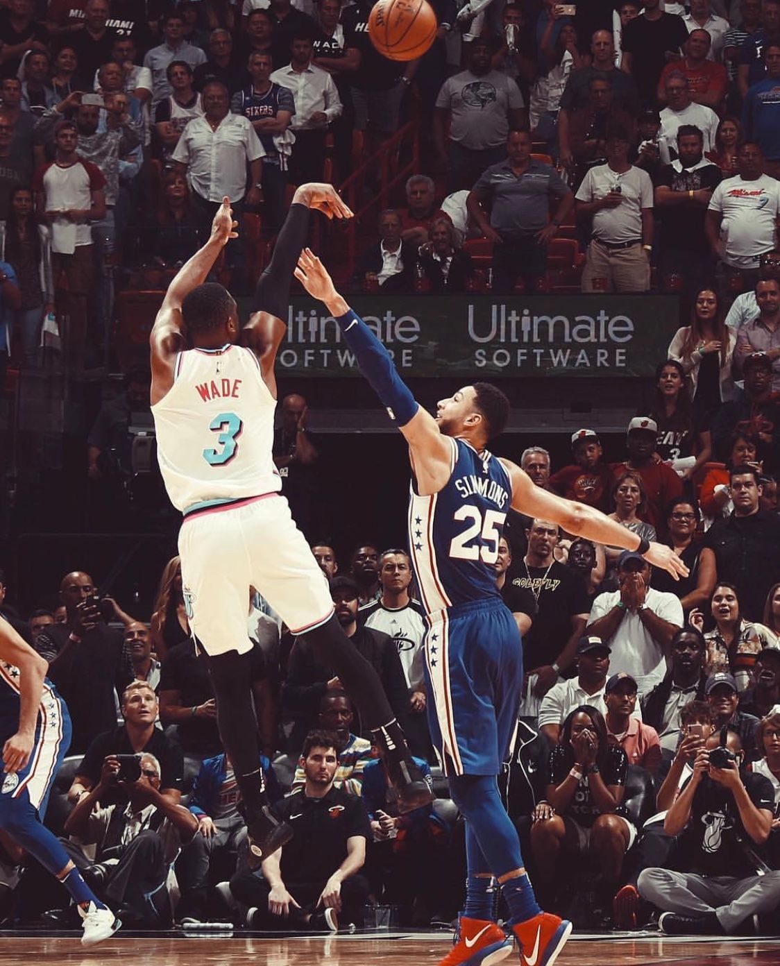 Dwyane Wade Miami Heat basket, 1920x1200 Full HD+, Desktop