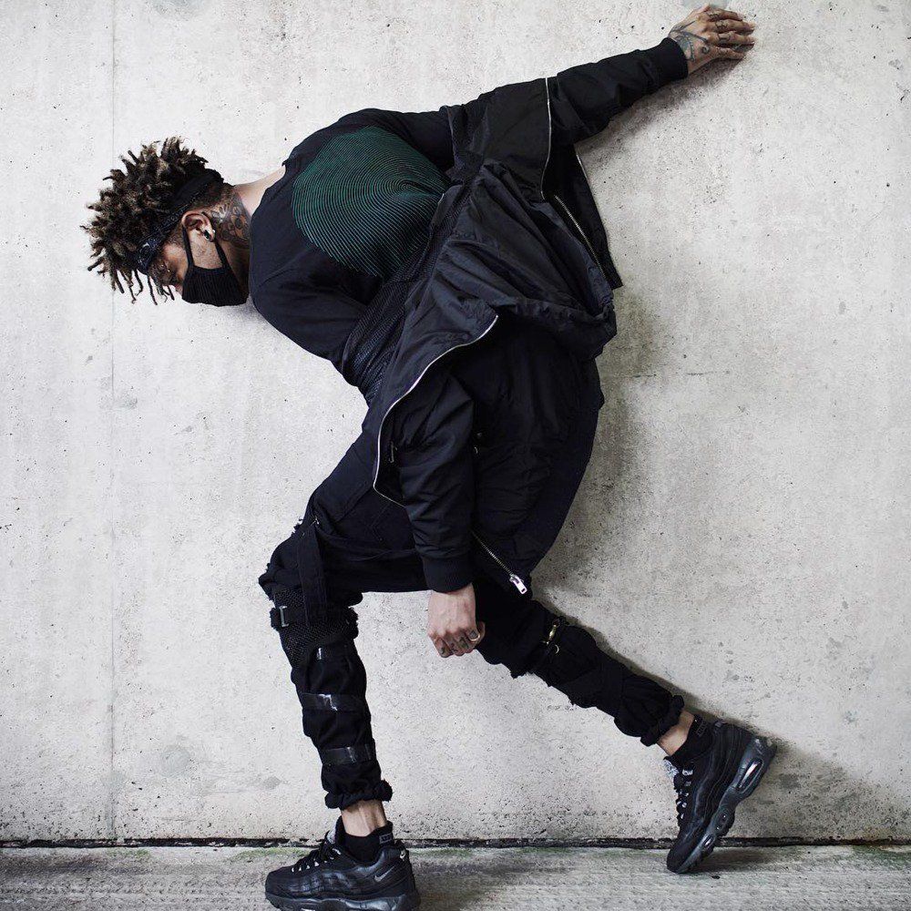 Scarlxrd in posa dinamica, 1000x1000 HD, Desktop