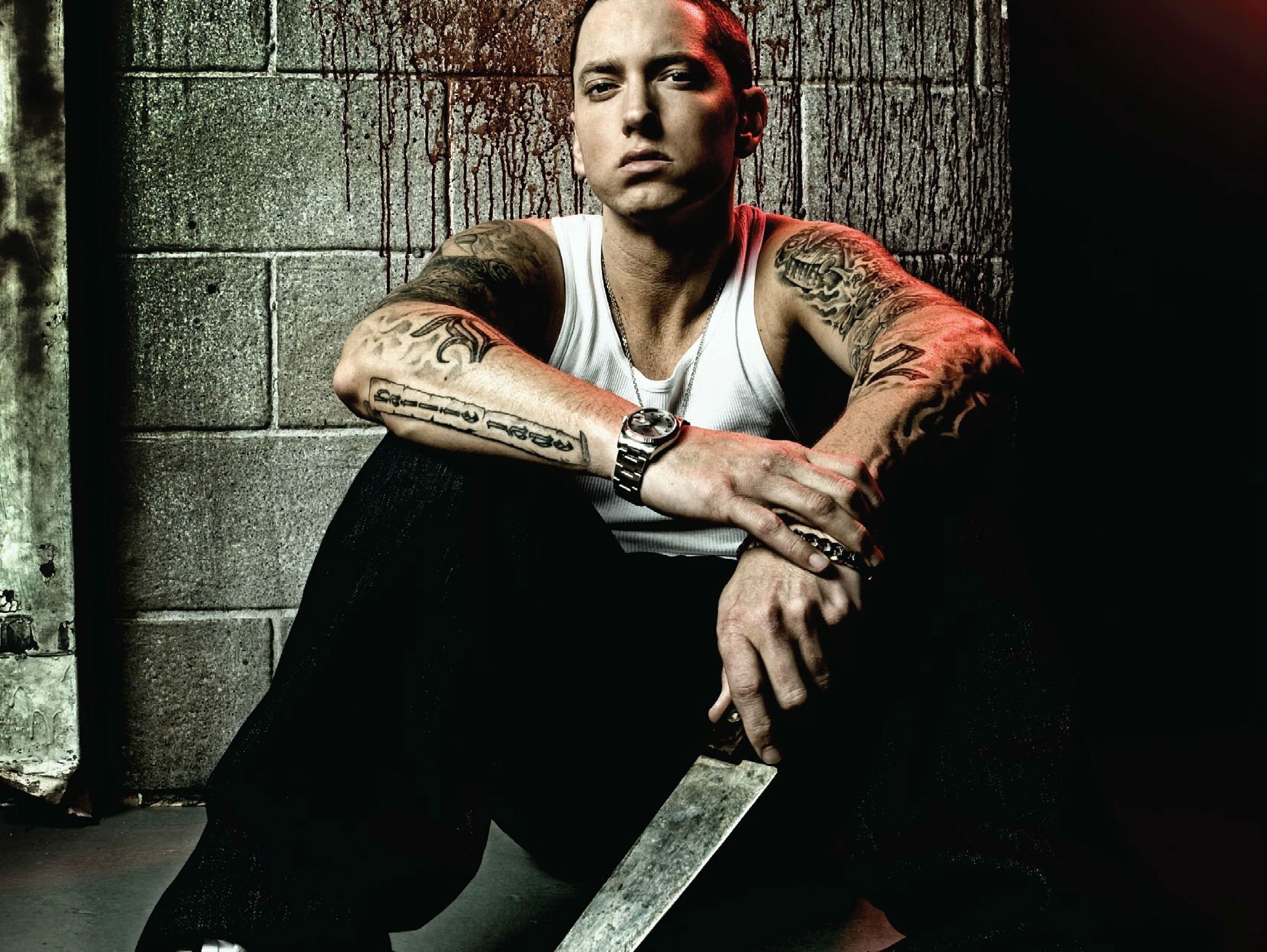 Eminem seduto tatuaggi, 2055x1544 alta risoluzione, Notebook