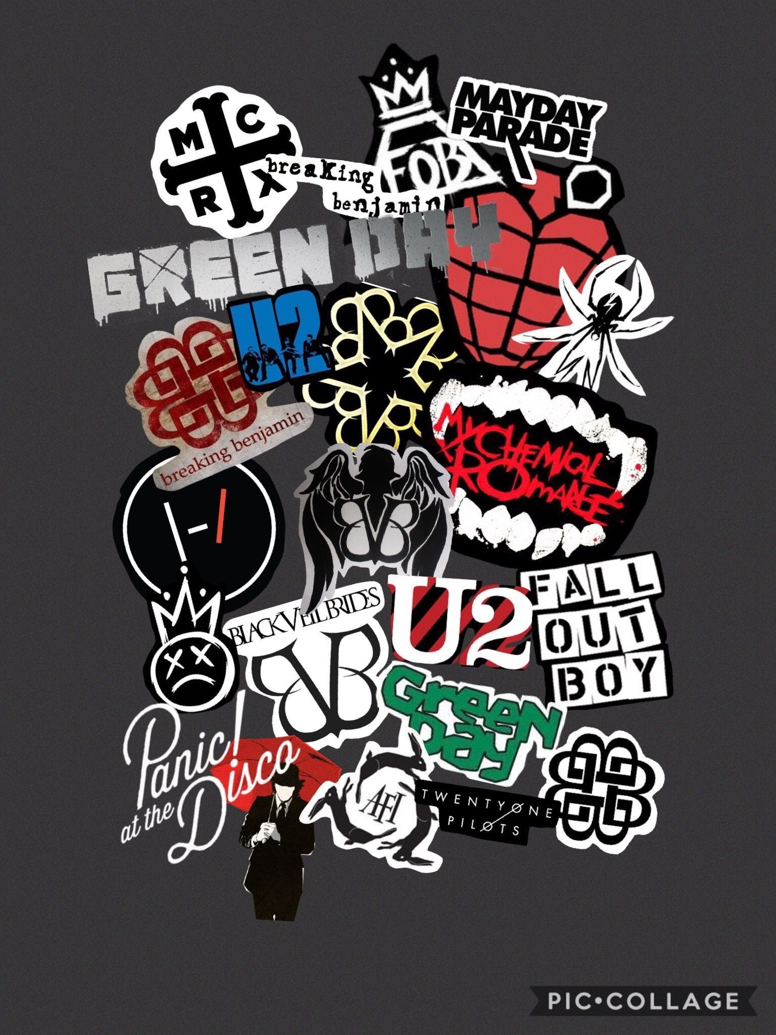 con Teschio Emo, 1536x2048 Full HD Verticale, iPhone