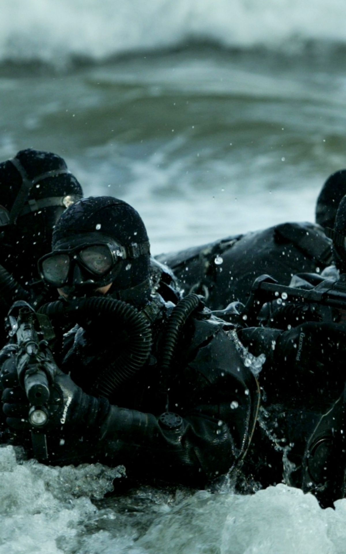Soldato con fucile in combattimento, 1920x1080 1080p, PC