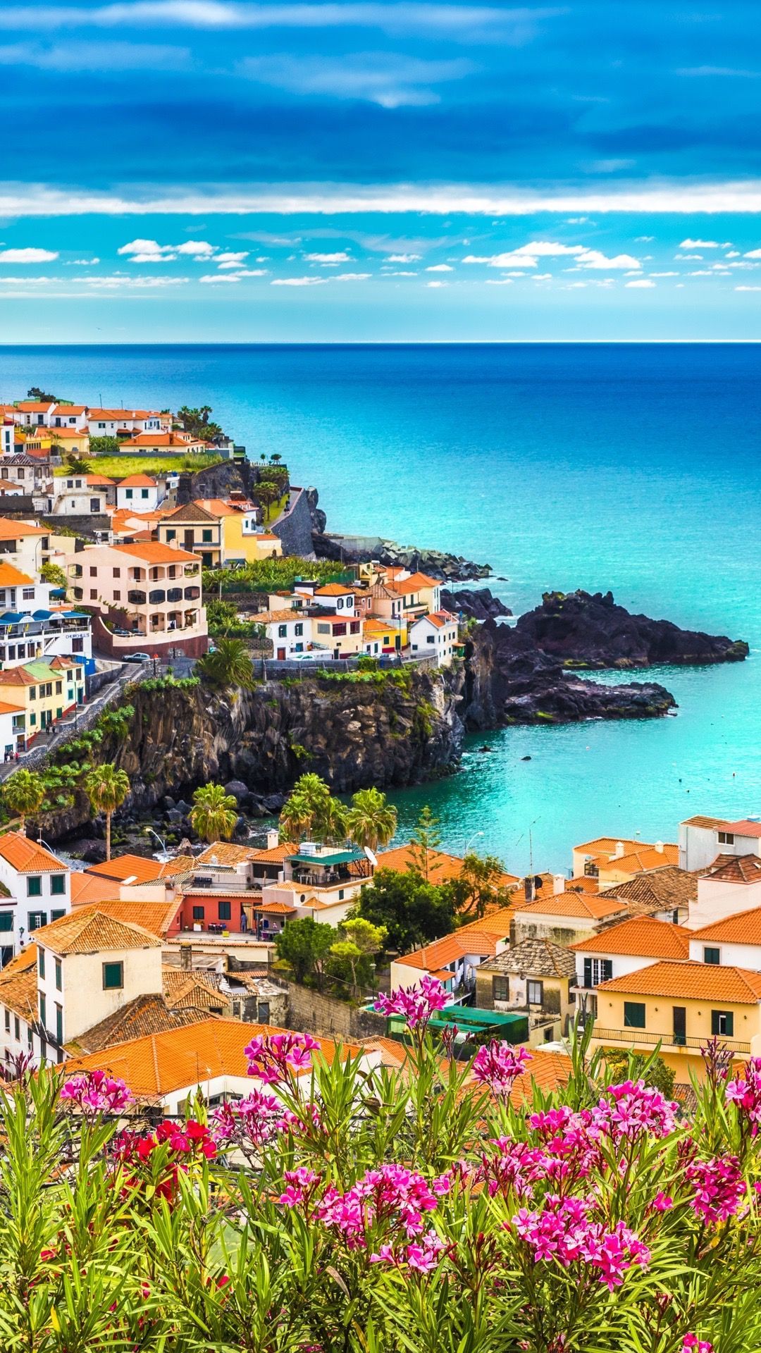 Villaggio costiero mediterraneo, mare turchese, 1080x1920 Verticale, Telefono