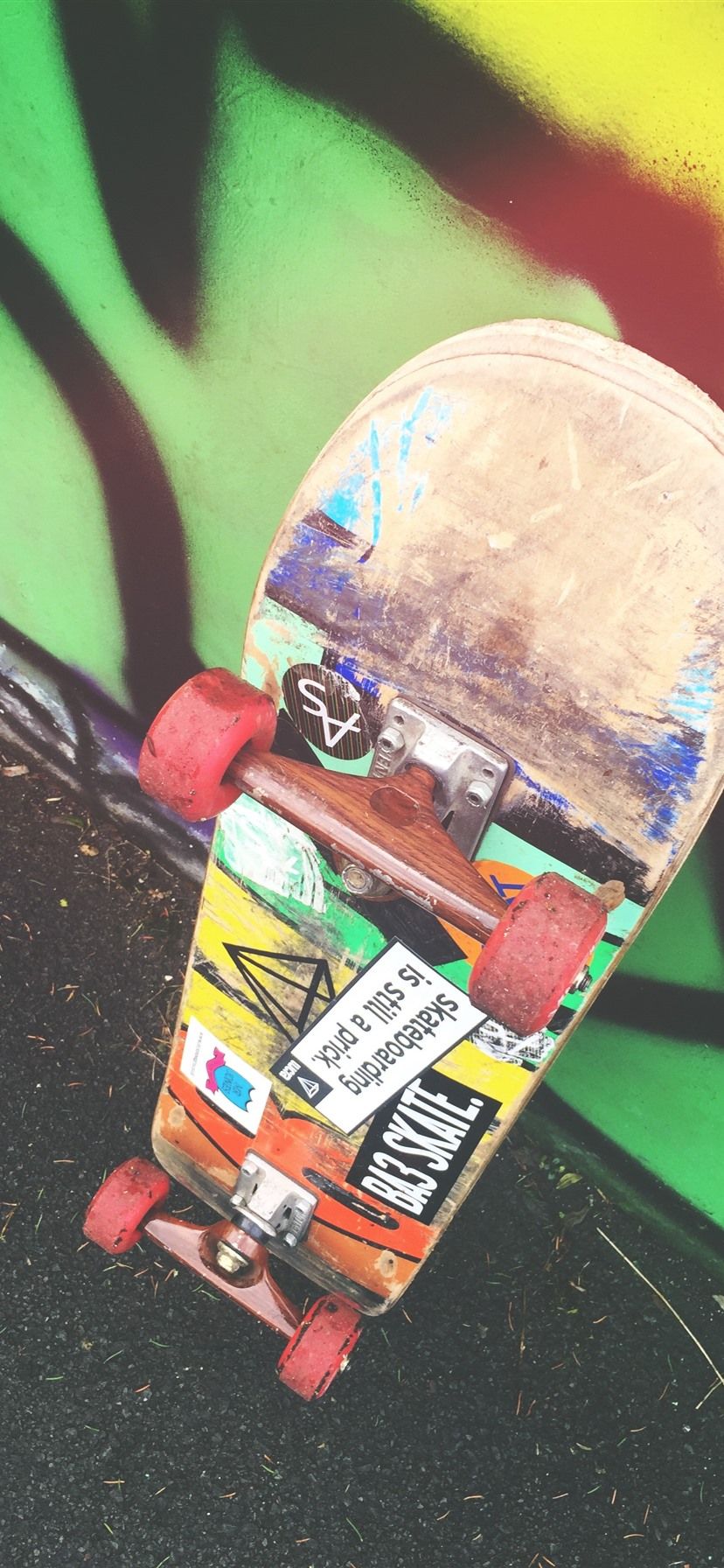 Skateboard rosso su rampa, 1920x1080 Full HD, PC