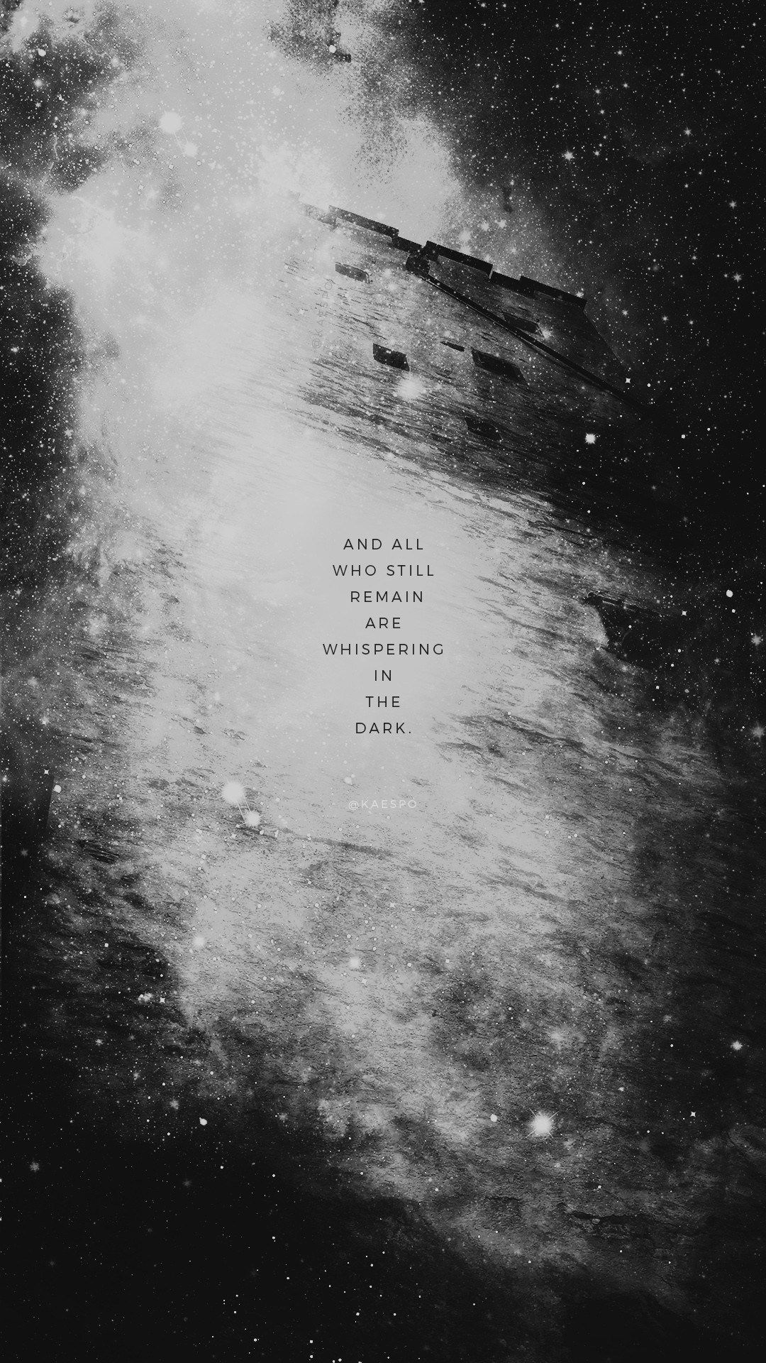 Nebulosa nera con testo, 1080x1920 Verticale, Telefono