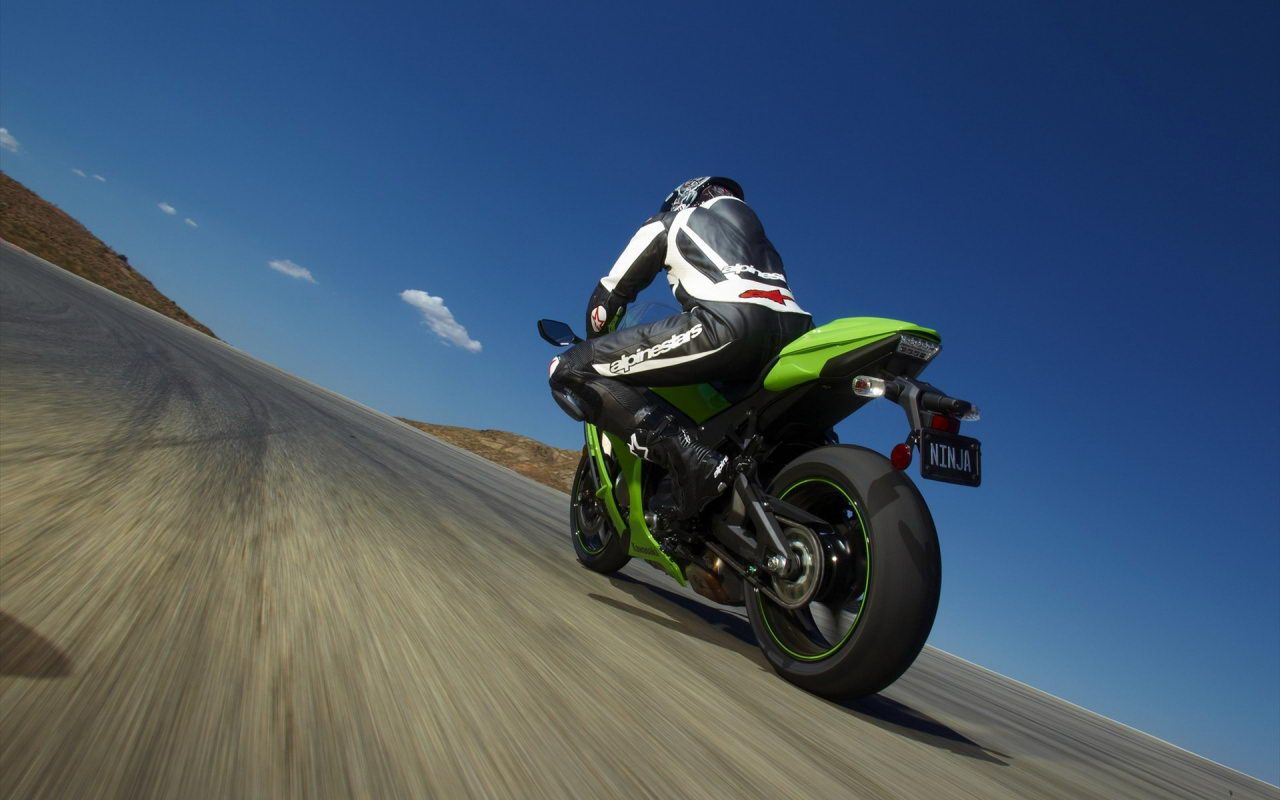 Motociclista sportivo Kawasaki verde, 1280x800 HD, PC Desktop