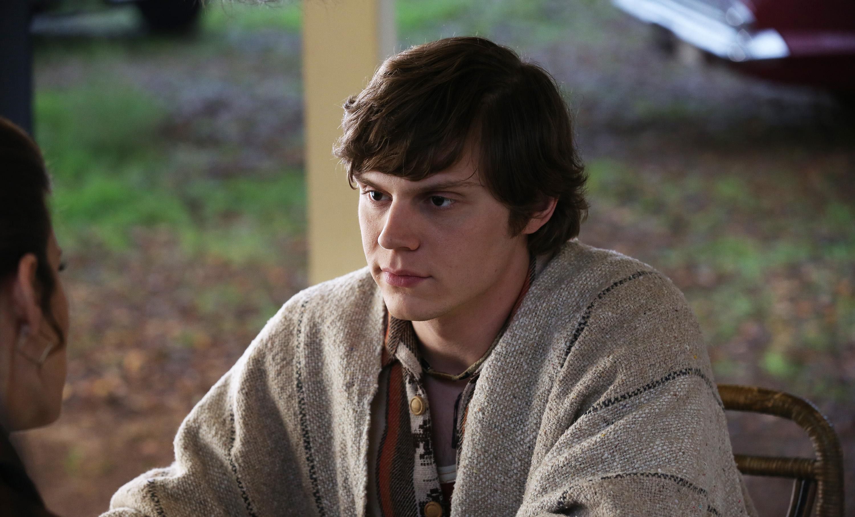 Evan Peters tappeto rosso, 4220x3208 Ultra HD, 4K TV