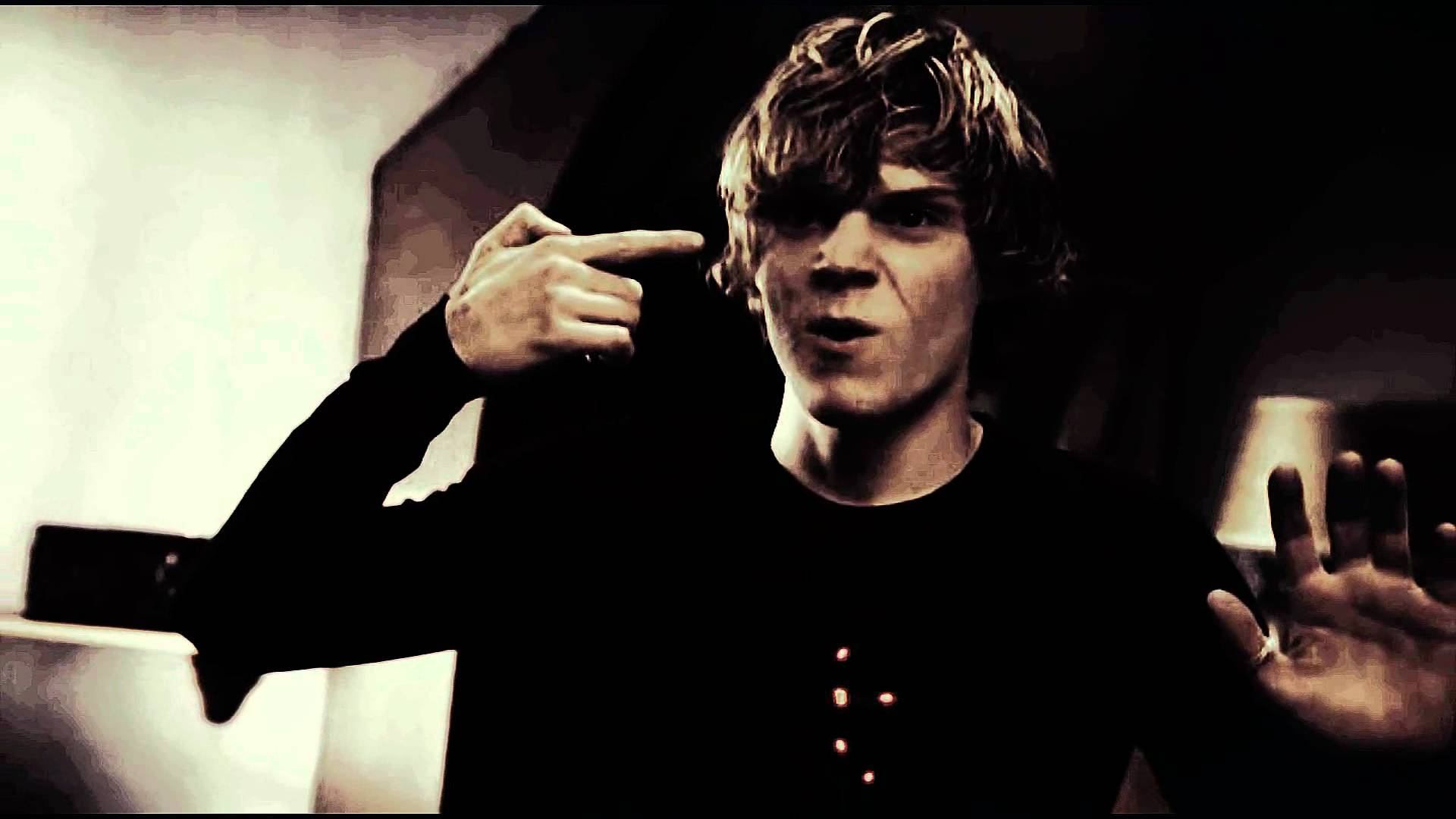 Evan Peters ombra tenda, 1600x1200 HD, Desktop